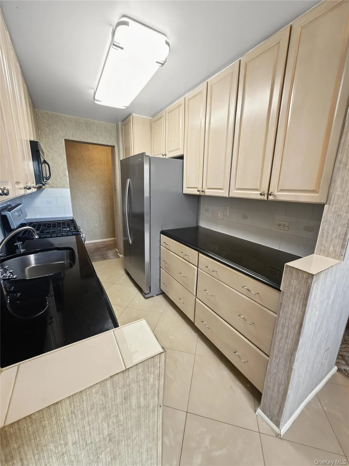 85 10 151st Ave, New York, NY, 2 Bedrooms Bedrooms, 7 Rooms Rooms,2 BathroomsBathrooms,Residential,For Rent,151st Ave,0,1049569 85 10 151st Ave, New York, NY, 2 Bedrooms Bedrooms, 7 Rooms Rooms,2 BathroomsBathrooms,Residential,For Rent,151st Ave,0,1049569