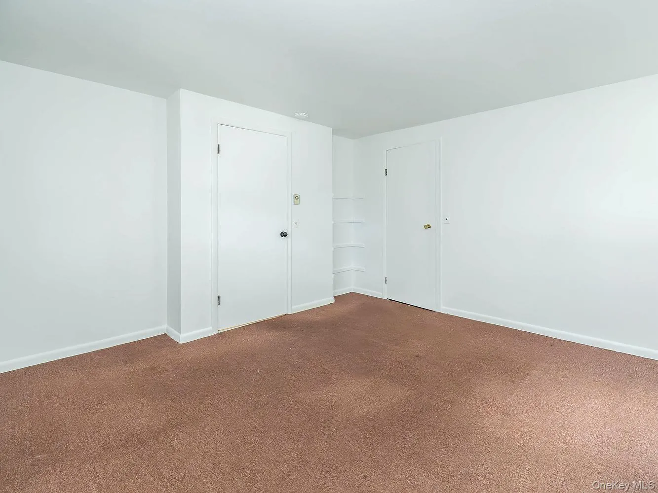 19 Elm Street, North Hempstead, NY, 4 Bedrooms Bedrooms, 6 Rooms Rooms,2 BathroomsBathrooms,Residential Lease,For Rent,Elm,0,1049571 19 Elm Street, North Hempstead, NY, 4 Bedrooms Bedrooms, 6 Rooms Rooms,2 BathroomsBathrooms,Residential Lease,For Rent,Elm,0,1049571