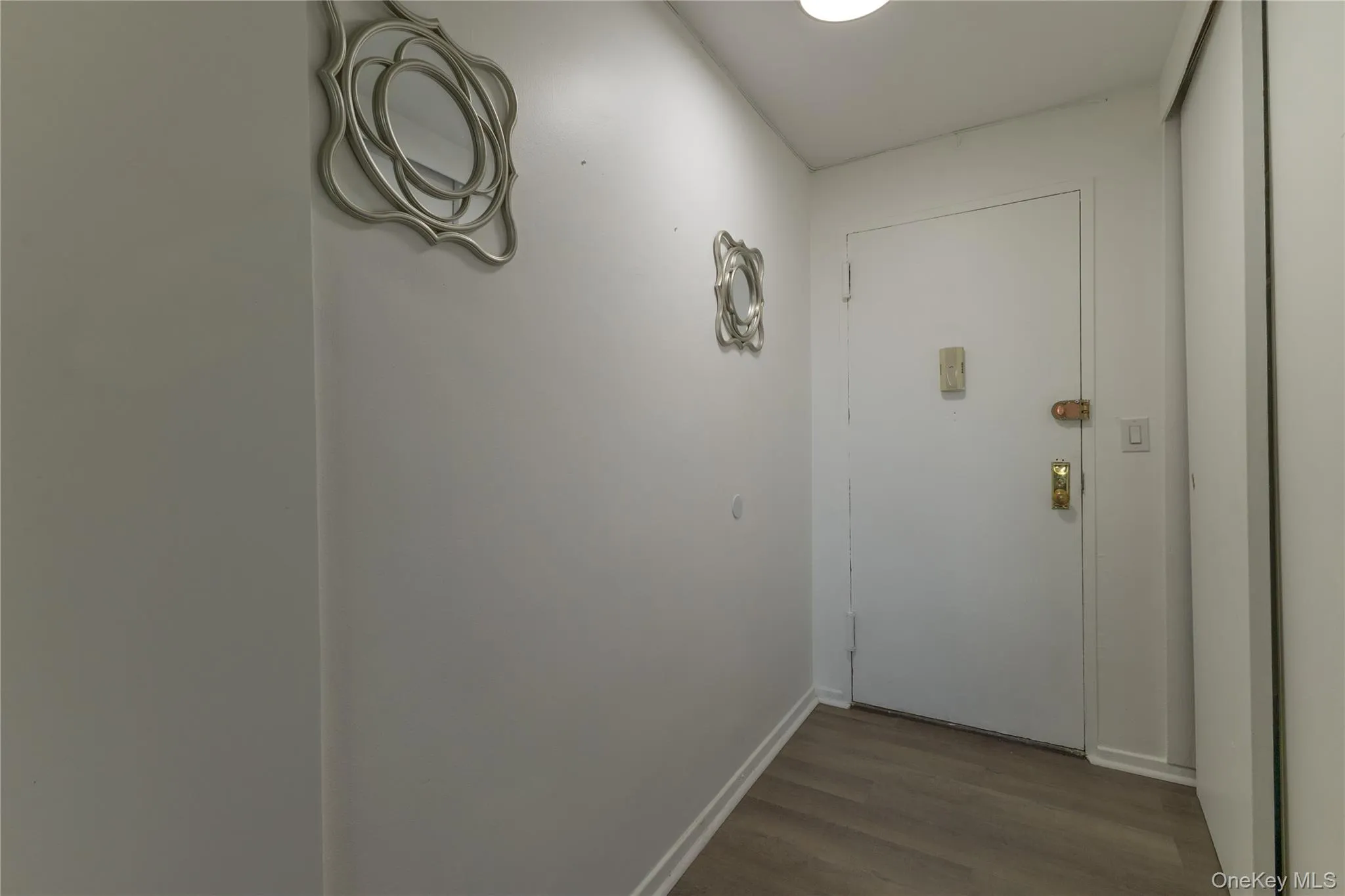 164-20 Highland Avenue, New York, NY, 1 Room Rooms,1 BathroomBathrooms,Residential,For Rent,Highland,0,1049572 164-20 Highland Avenue, New York, NY, 1 Room Rooms,1 BathroomBathrooms,Residential,For Rent,Highland,0,1049572