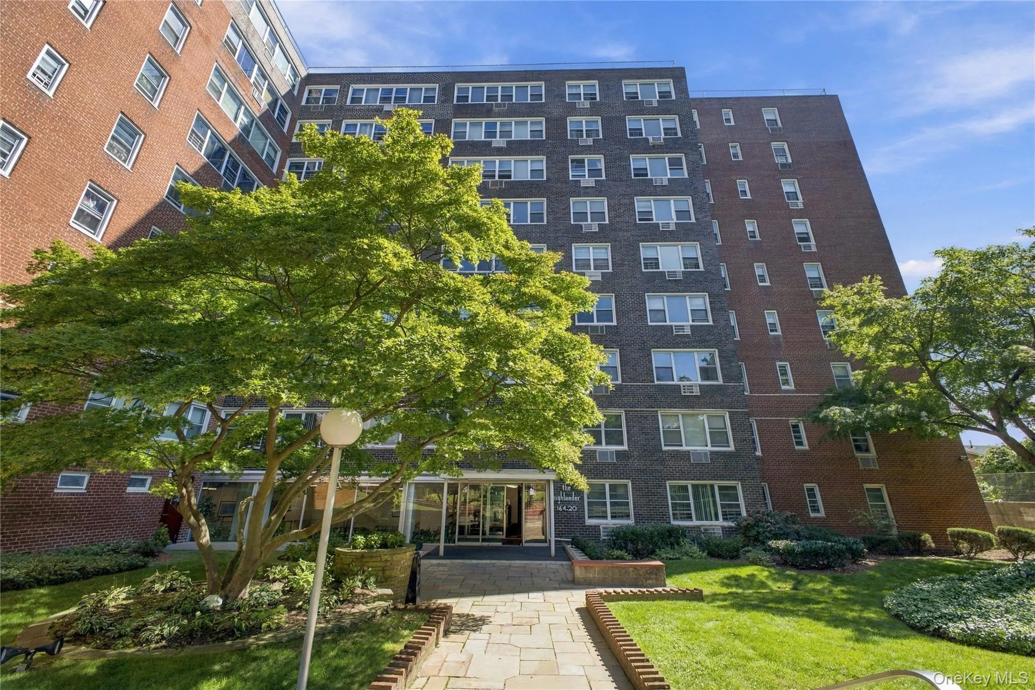 164-20 Highland Avenue, New York, NY, 1 Room Rooms,1 BathroomBathrooms,Residential,For Rent,Highland,0,1049572 164-20 Highland Avenue, New York, NY, 1 Room Rooms,1 BathroomBathrooms,Residential,For Rent,Highland,0,1049572