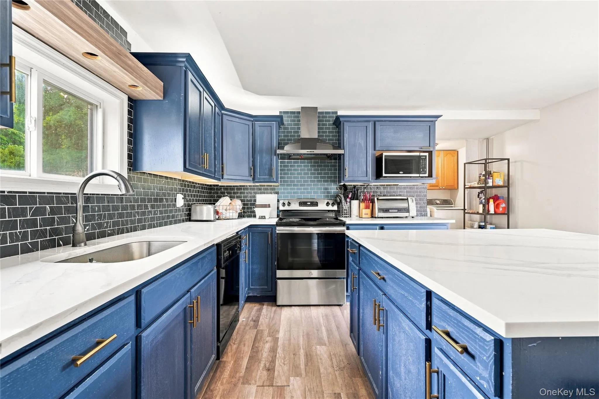 420 Taylor Avenue, Brookhaven, NY, 3 Bedrooms Bedrooms, 5 Rooms Rooms,2 BathroomsBathrooms,Residential,For Rent,Taylor,0,1049576 420 Taylor Avenue, Brookhaven, NY, 3 Bedrooms Bedrooms, 5 Rooms Rooms,2 BathroomsBathrooms,Residential,For Rent,Taylor,0,1049576