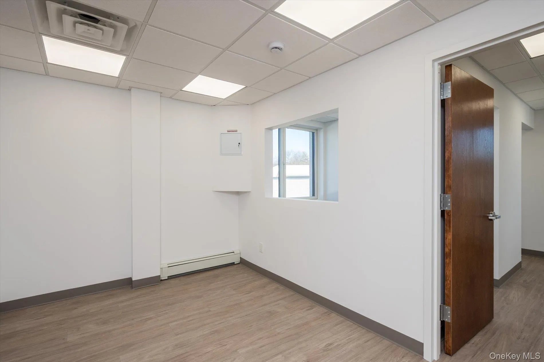 25 Willowdale Avenue, North Hempstead, NY, ,Commercial Lease,For Rent,Willowdale,0,1049580 25 Willowdale Avenue, North Hempstead, NY, ,Commercial Lease,For Rent,Willowdale,0,1049580