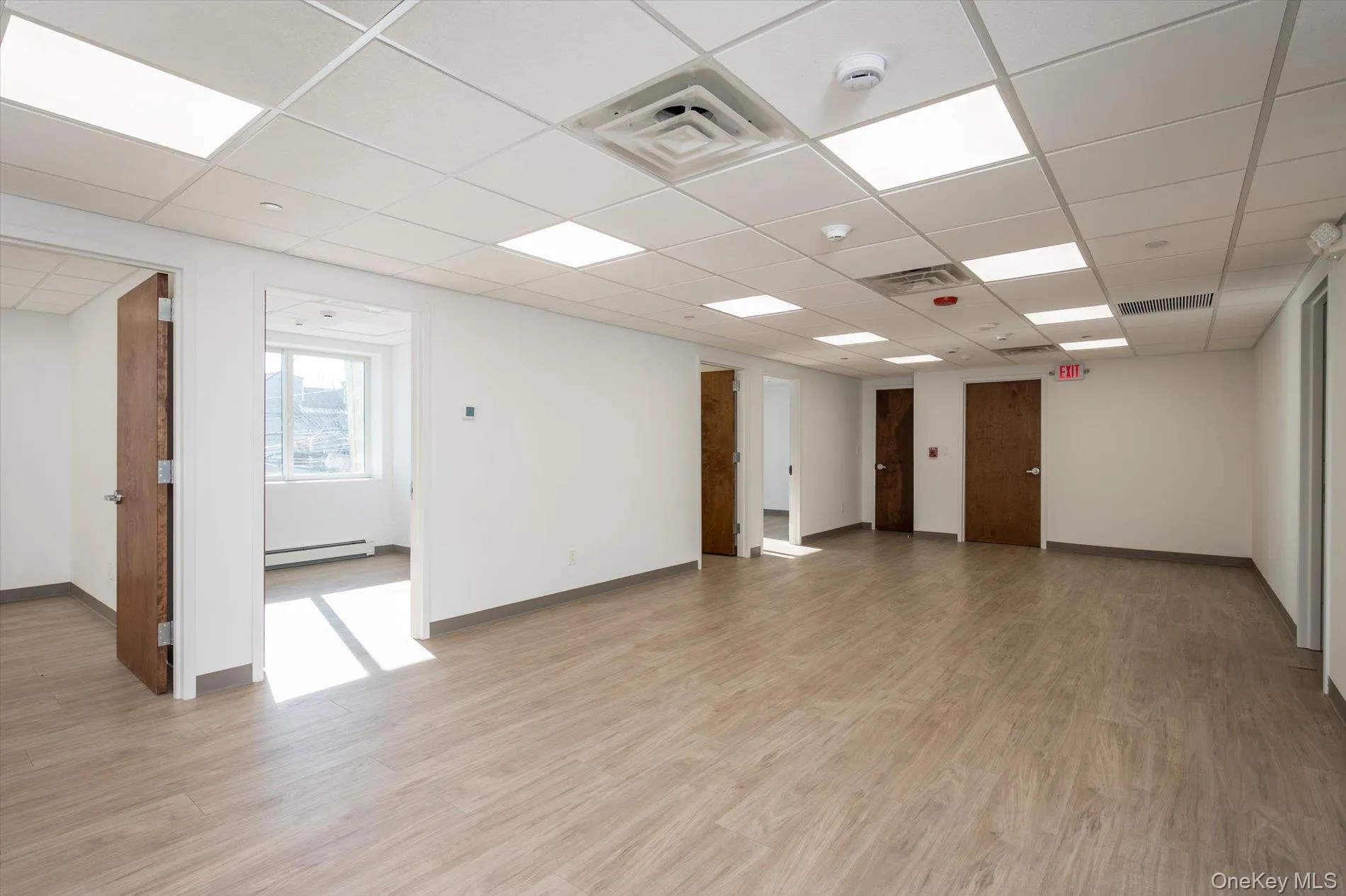 25 Willowdale Avenue, North Hempstead, NY, ,Commercial Lease,For Rent,Willowdale,0,1049580 25 Willowdale Avenue, North Hempstead, NY, ,Commercial Lease,For Rent,Willowdale,0,1049580