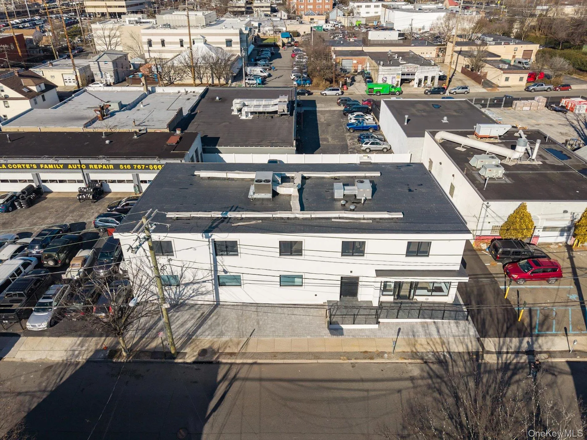 25 Willowdale Avenue, North Hempstead, NY, ,Commercial Lease,For Rent,Willowdale,0,1049580 25 Willowdale Avenue, North Hempstead, NY, ,Commercial Lease,For Rent,Willowdale,0,1049580