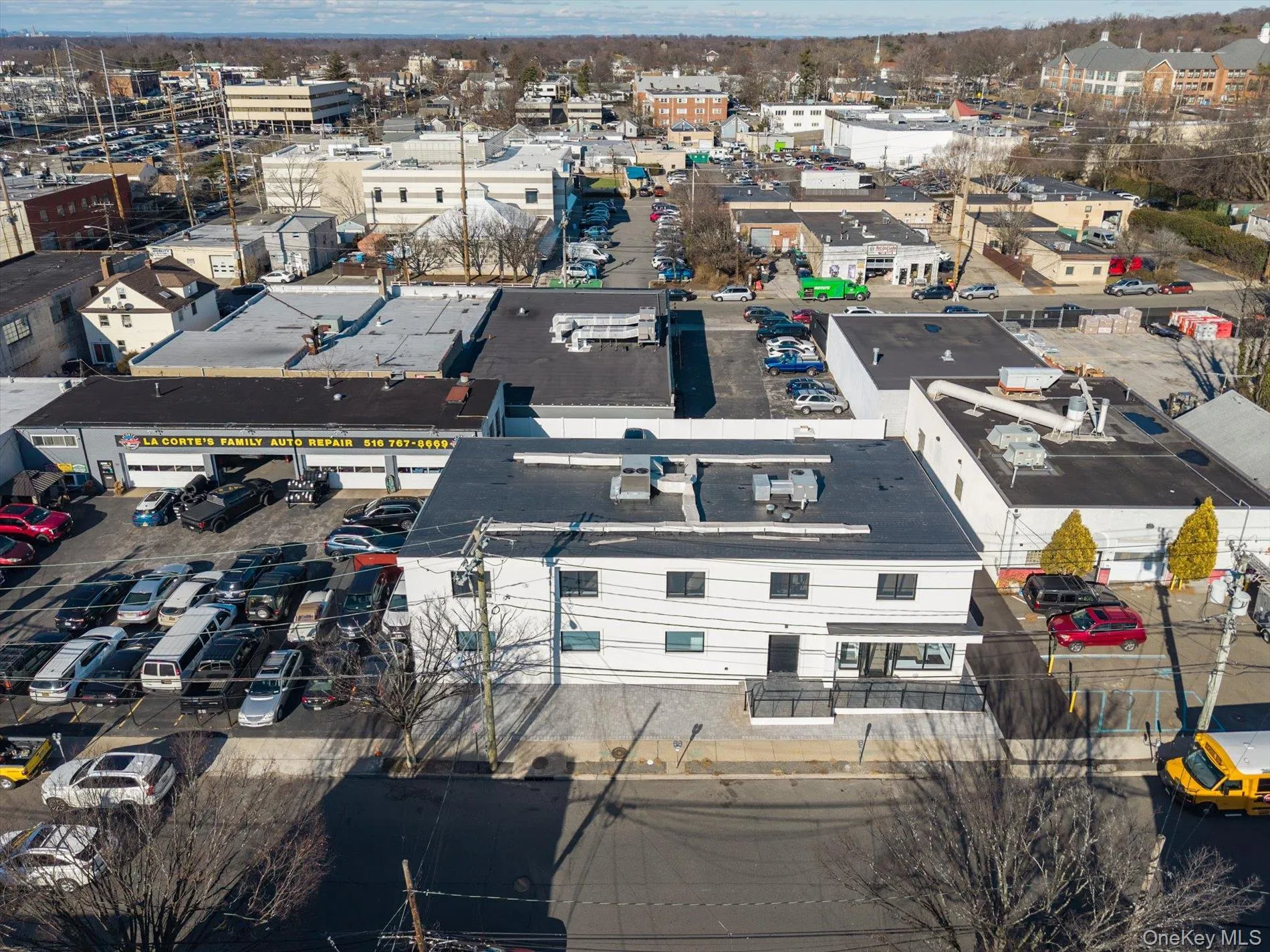 25 Willowdale Avenue, North Hempstead, NY, ,Commercial Lease,For Rent,Willowdale,0,1049580 25 Willowdale Avenue, North Hempstead, NY, ,Commercial Lease,For Rent,Willowdale,0,1049580