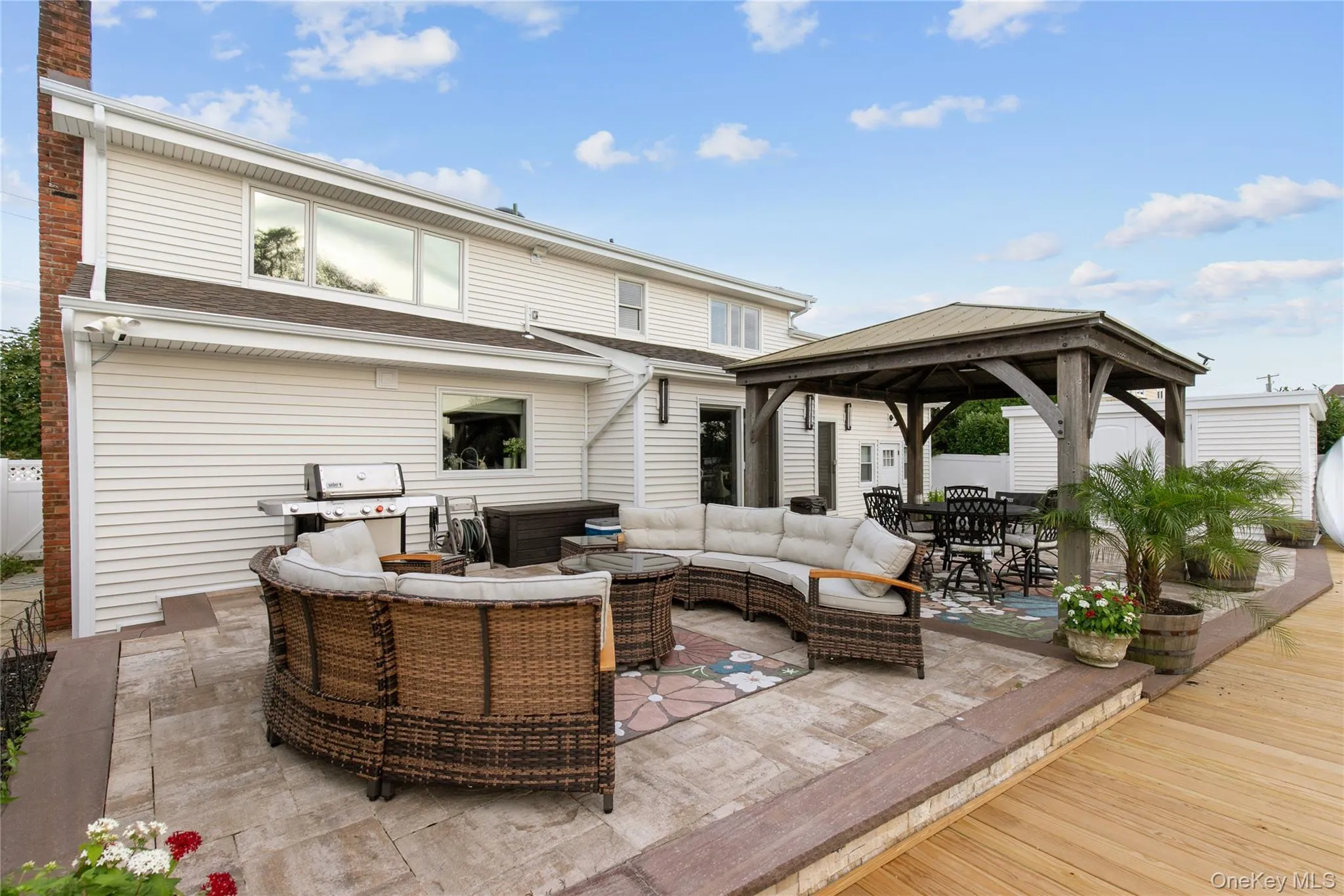 60 Alhambra Road, Oyster Bay, NY, 4 Bedrooms Bedrooms, 8 Rooms Rooms,2 BathroomsBathrooms,Residential Lease,For Rent,Alhambra,0,1049583 60 Alhambra Road, Oyster Bay, NY, 4 Bedrooms Bedrooms, 8 Rooms Rooms,2 BathroomsBathrooms,Residential Lease,For Rent,Alhambra,0,1049583