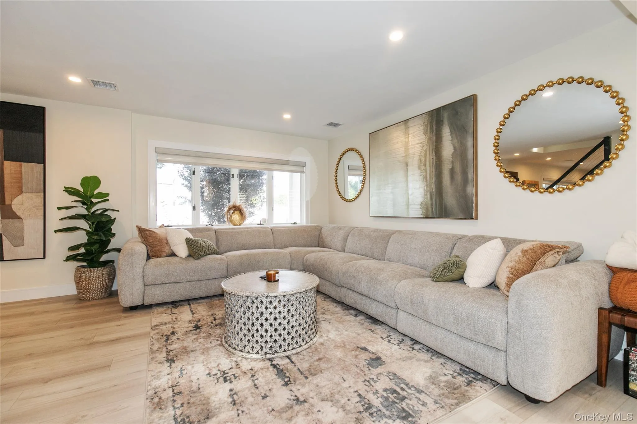 60 Alhambra Road, Oyster Bay, NY, 4 Bedrooms Bedrooms, 8 Rooms Rooms,2 BathroomsBathrooms,Residential Lease,For Rent,Alhambra,0,1049583 60 Alhambra Road, Oyster Bay, NY, 4 Bedrooms Bedrooms, 8 Rooms Rooms,2 BathroomsBathrooms,Residential Lease,For Rent,Alhambra,0,1049583