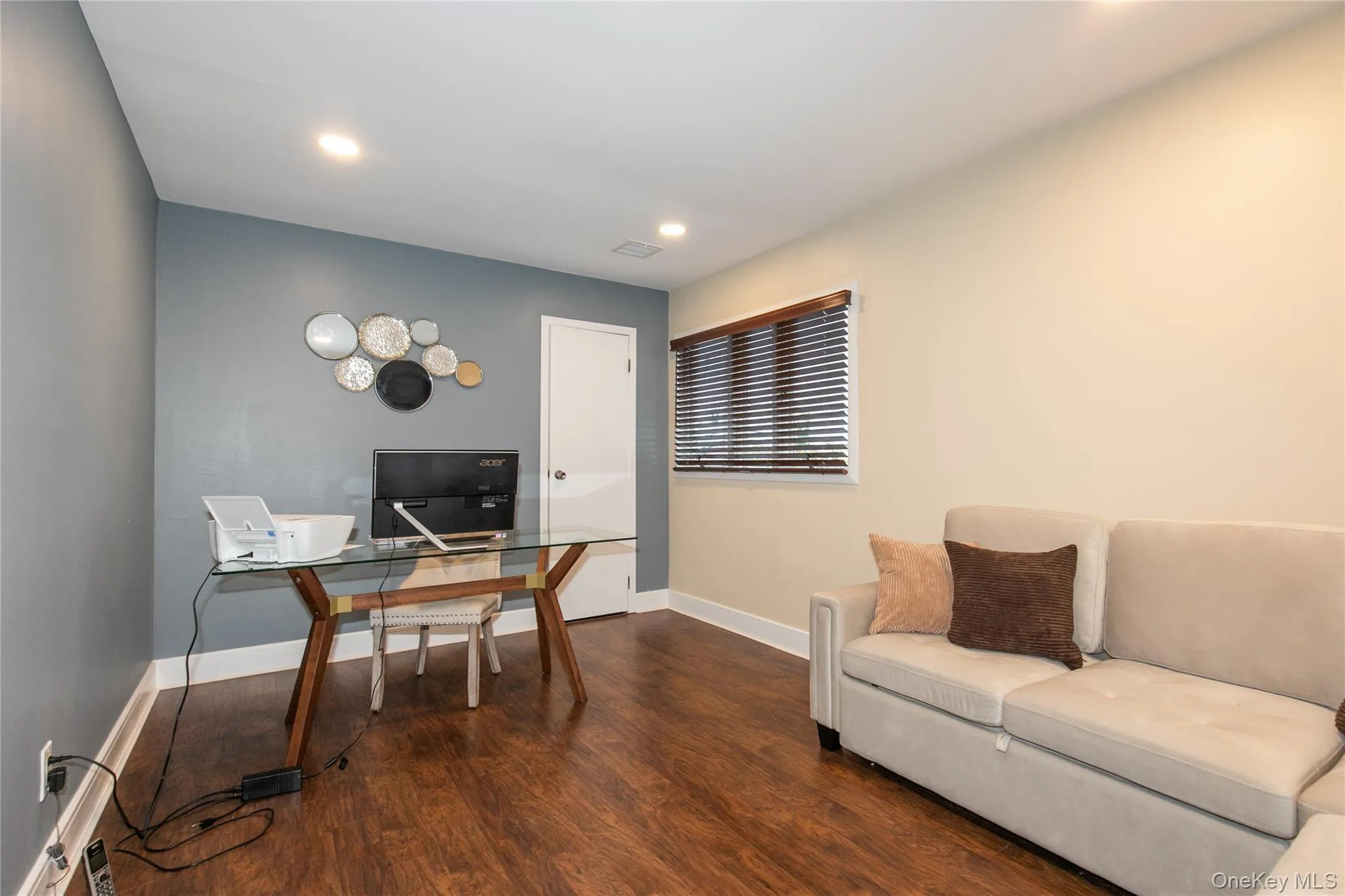 60 Alhambra Road, Oyster Bay, NY, 4 Bedrooms Bedrooms, 8 Rooms Rooms,2 BathroomsBathrooms,Residential Lease,For Rent,Alhambra,0,1049583 60 Alhambra Road, Oyster Bay, NY, 4 Bedrooms Bedrooms, 8 Rooms Rooms,2 BathroomsBathrooms,Residential Lease,For Rent,Alhambra,0,1049583