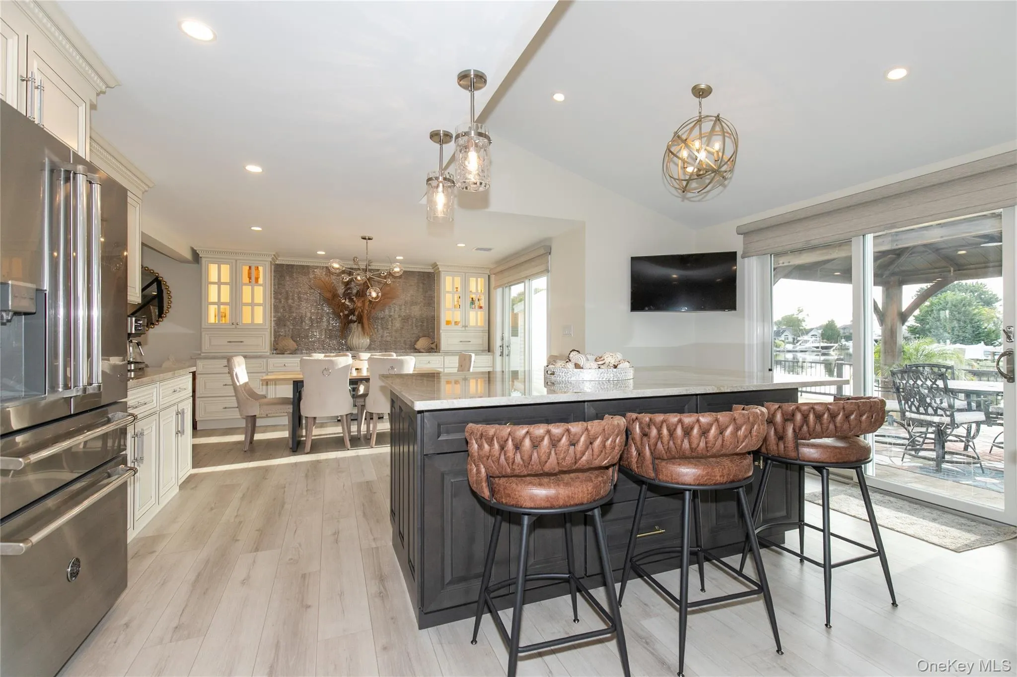 60 Alhambra Road, Oyster Bay, NY, 4 Bedrooms Bedrooms, 8 Rooms Rooms,2 BathroomsBathrooms,Residential Lease,For Rent,Alhambra,0,1049583 60 Alhambra Road, Oyster Bay, NY, 4 Bedrooms Bedrooms, 8 Rooms Rooms,2 BathroomsBathrooms,Residential Lease,For Rent,Alhambra,0,1049583