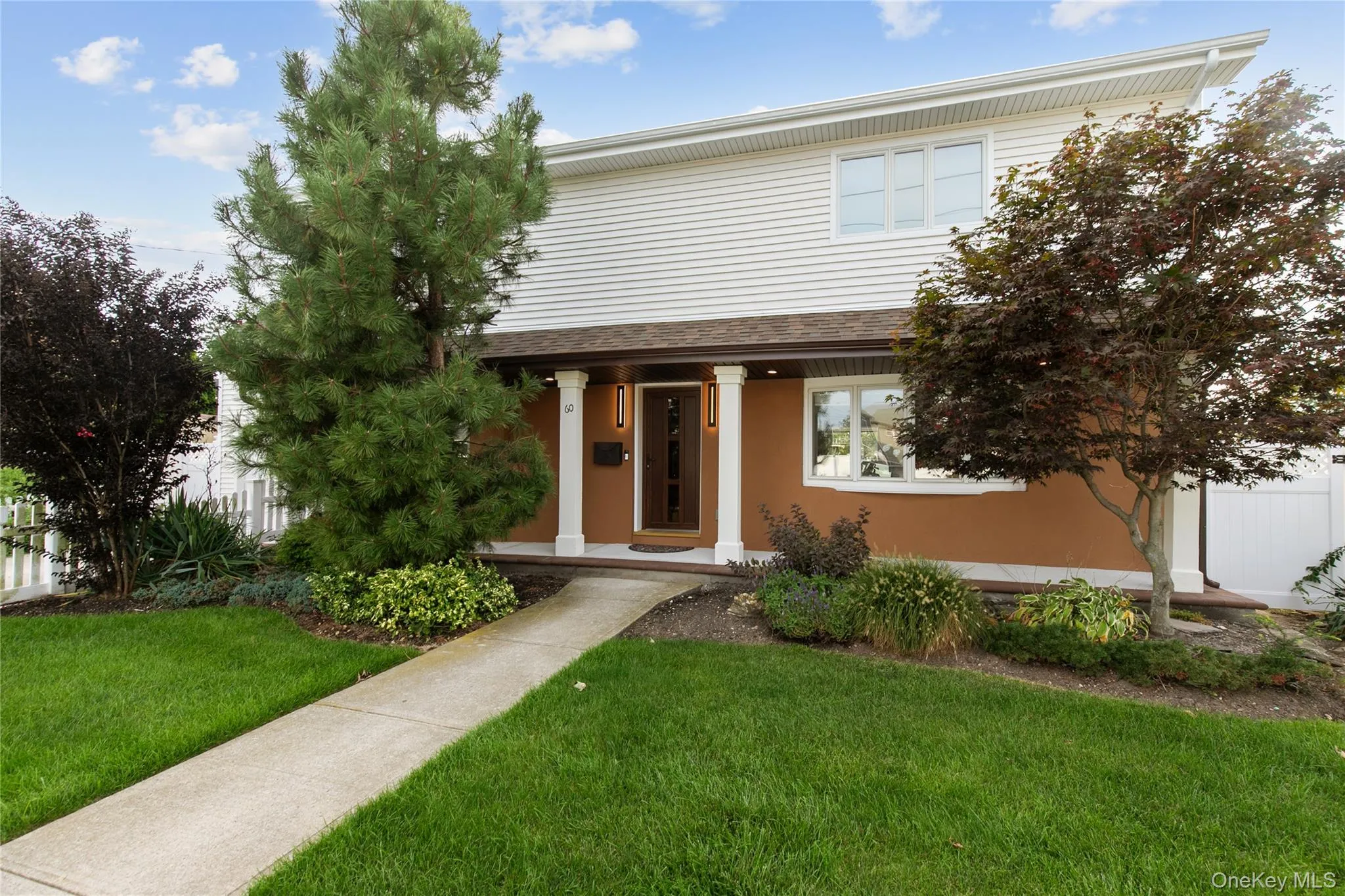 60 Alhambra Road, Oyster Bay, NY, 4 Bedrooms Bedrooms, 8 Rooms Rooms,2 BathroomsBathrooms,Residential Lease,For Rent,Alhambra,0,1049583 60 Alhambra Road, Oyster Bay, NY, 4 Bedrooms Bedrooms, 8 Rooms Rooms,2 BathroomsBathrooms,Residential Lease,For Rent,Alhambra,0,1049583
