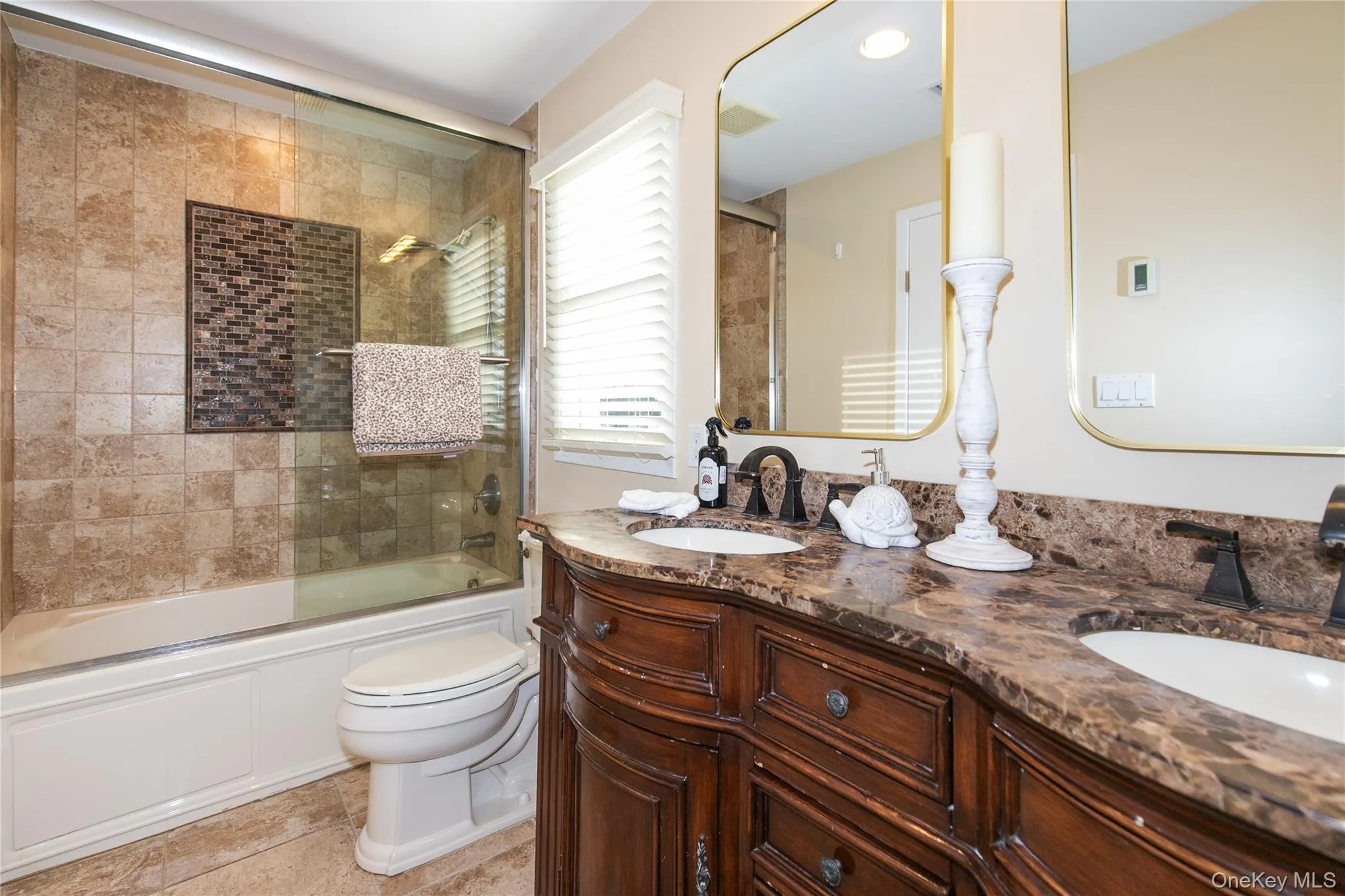 60 Alhambra Road, Oyster Bay, NY, 4 Bedrooms Bedrooms, 8 Rooms Rooms,2 BathroomsBathrooms,Residential Lease,For Rent,Alhambra,0,1049583 60 Alhambra Road, Oyster Bay, NY, 4 Bedrooms Bedrooms, 8 Rooms Rooms,2 BathroomsBathrooms,Residential Lease,For Rent,Alhambra,0,1049583
