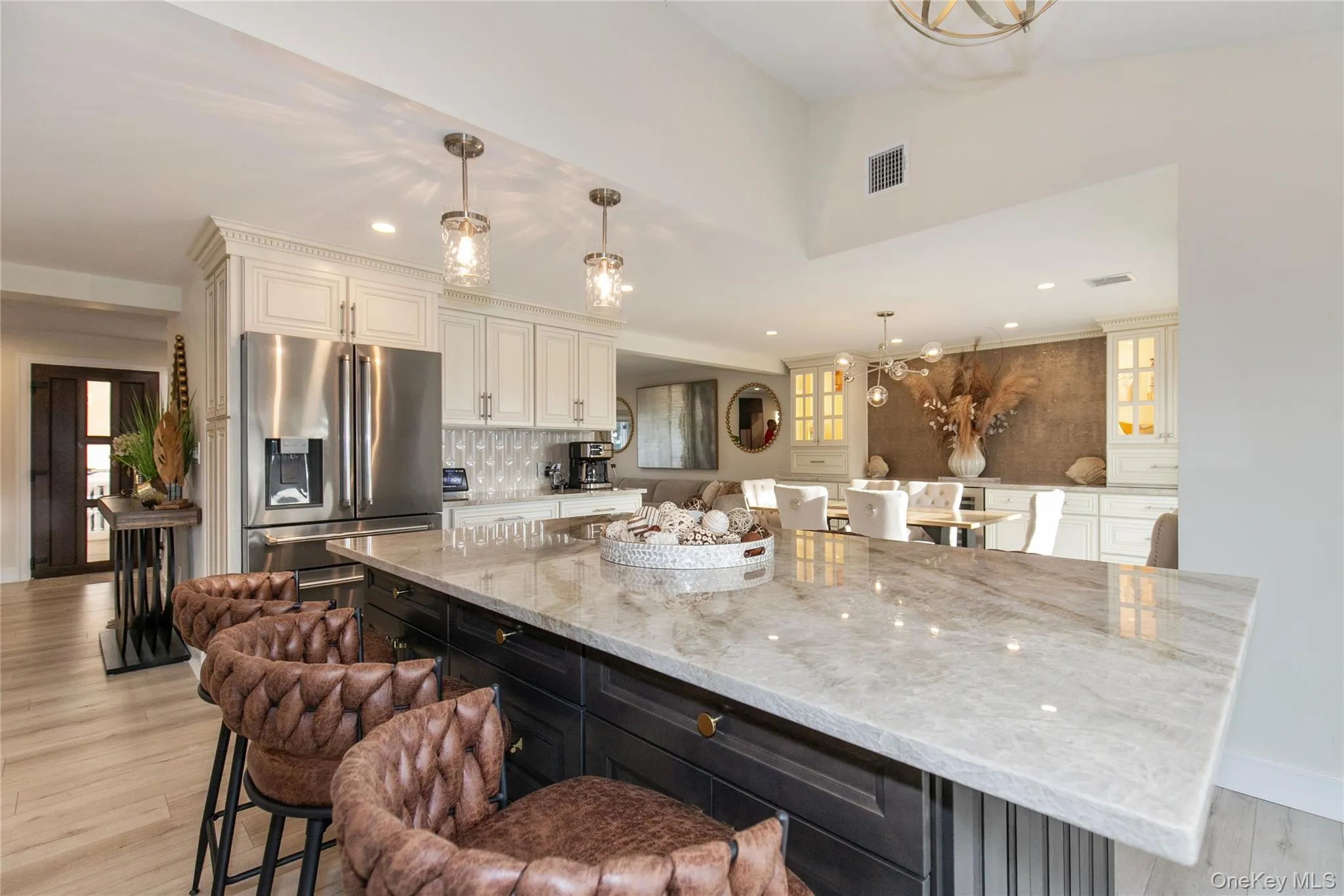 60 Alhambra Road, Oyster Bay, NY, 4 Bedrooms Bedrooms, 8 Rooms Rooms,2 BathroomsBathrooms,Residential Lease,For Rent,Alhambra,0,1049583 60 Alhambra Road, Oyster Bay, NY, 4 Bedrooms Bedrooms, 8 Rooms Rooms,2 BathroomsBathrooms,Residential Lease,For Rent,Alhambra,0,1049583