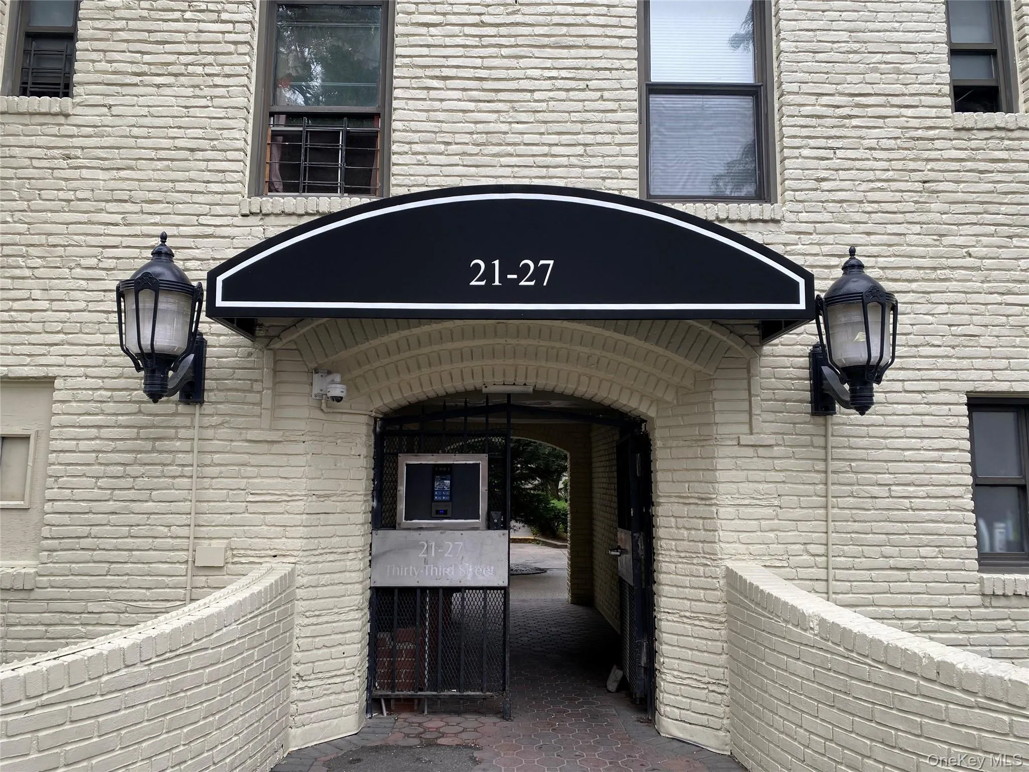 21-27 33 Street, New York, NY, 2 Bedrooms Bedrooms, 5 Rooms Rooms,1 BathroomBathrooms,Residential,For Rent,33,0,1049584 21-27 33 Street, New York, NY, 2 Bedrooms Bedrooms, 5 Rooms Rooms,1 BathroomBathrooms,Residential,For Rent,33,0,1049584