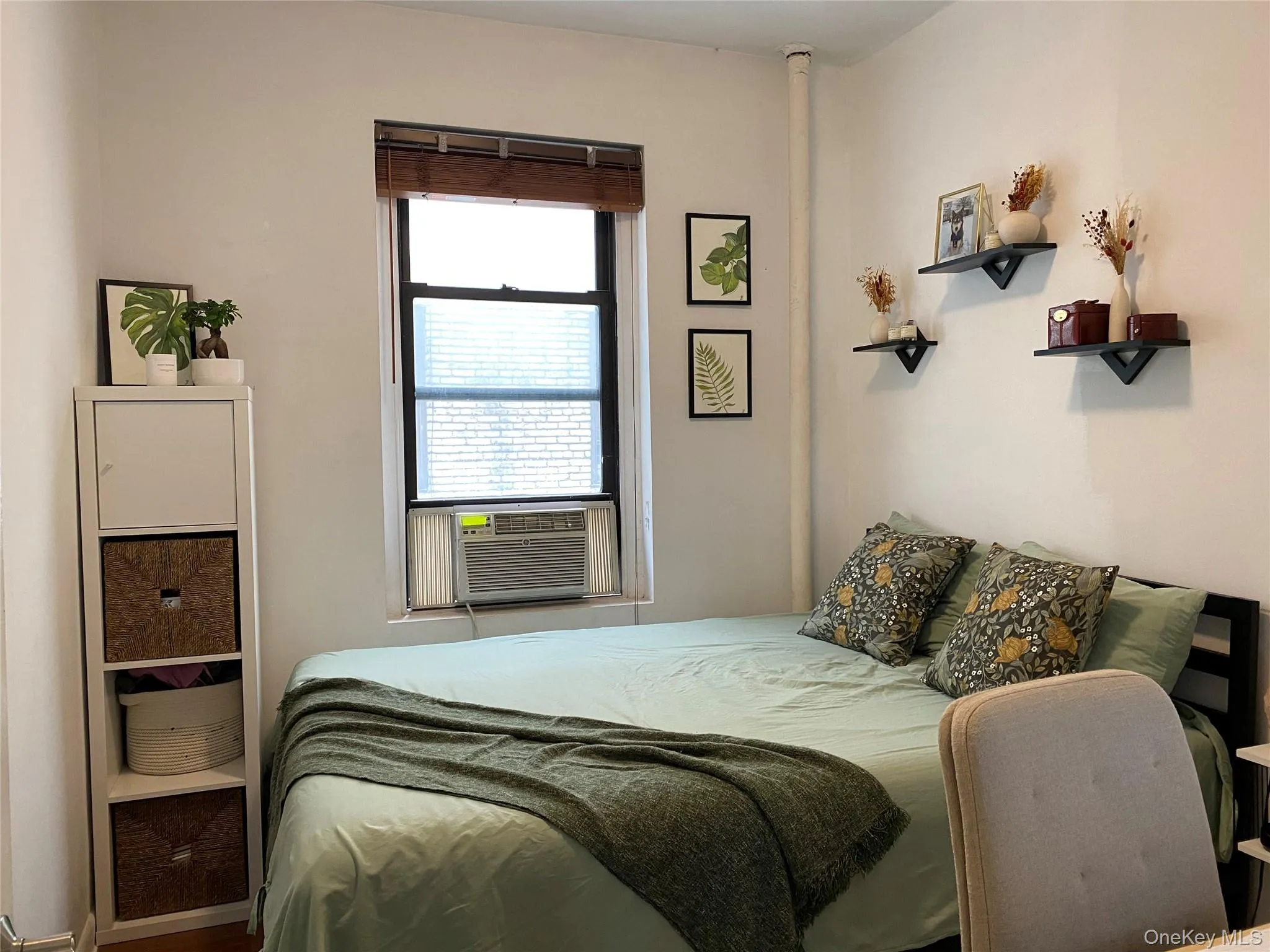21-27 33 Street, New York, NY, 2 Bedrooms Bedrooms, 5 Rooms Rooms,1 BathroomBathrooms,Residential,For Rent,33,0,1049584 21-27 33 Street, New York, NY, 2 Bedrooms Bedrooms, 5 Rooms Rooms,1 BathroomBathrooms,Residential,For Rent,33,0,1049584