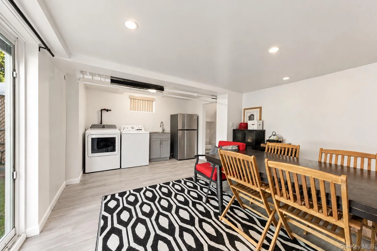 11133 178th Street, New York, NY, 3 Bedrooms Bedrooms, 7 Rooms Rooms,1 BathroomBathrooms,Residential,For Rent,178th,0,1049586 11133 178th Street, New York, NY, 3 Bedrooms Bedrooms, 7 Rooms Rooms,1 BathroomBathrooms,Residential,For Rent,178th,0,1049586