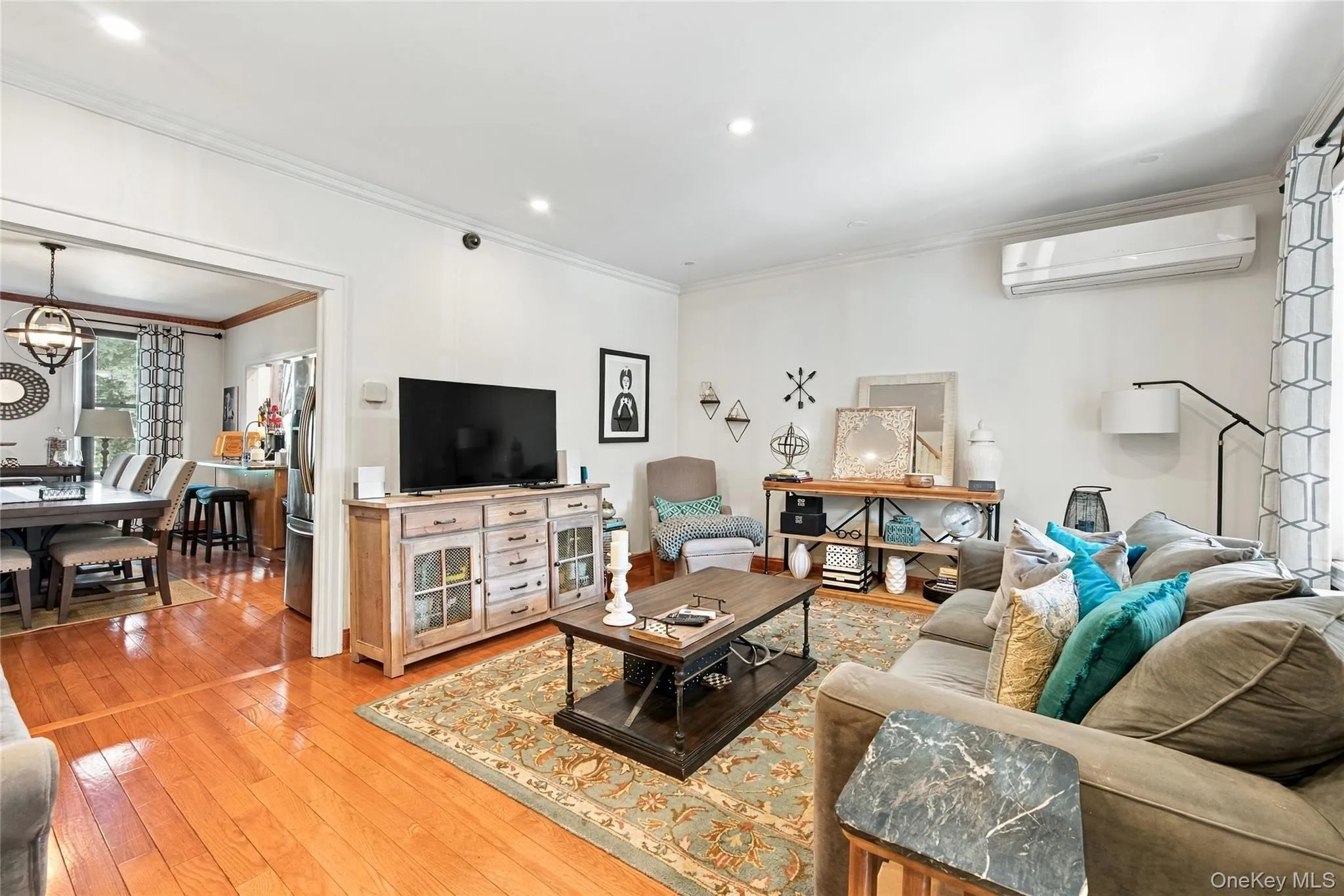 11133 178th Street, New York, NY, 3 Bedrooms Bedrooms, 7 Rooms Rooms,1 BathroomBathrooms,Residential,For Rent,178th,0,1049586 11133 178th Street, New York, NY, 3 Bedrooms Bedrooms, 7 Rooms Rooms,1 BathroomBathrooms,Residential,For Rent,178th,0,1049586