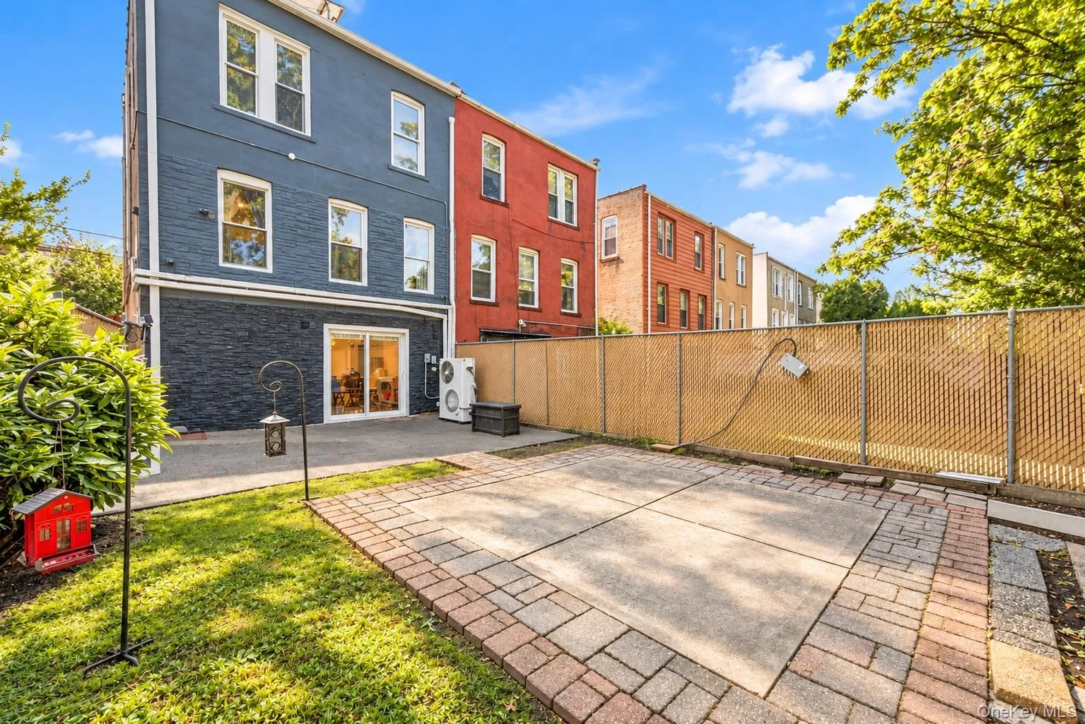 11133 178th Street, New York, NY, 3 Bedrooms Bedrooms, 7 Rooms Rooms,1 BathroomBathrooms,Residential,For Rent,178th,0,1049586 11133 178th Street, New York, NY, 3 Bedrooms Bedrooms, 7 Rooms Rooms,1 BathroomBathrooms,Residential,For Rent,178th,0,1049586