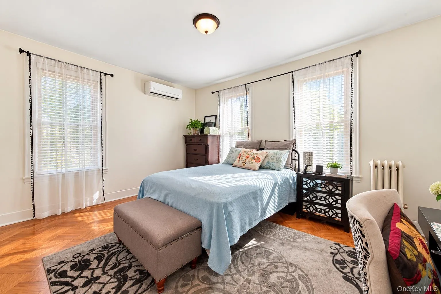 11133 178th Street, New York, NY, 3 Bedrooms Bedrooms, 7 Rooms Rooms,1 BathroomBathrooms,Residential,For Rent,178th,0,1049586 11133 178th Street, New York, NY, 3 Bedrooms Bedrooms, 7 Rooms Rooms,1 BathroomBathrooms,Residential,For Rent,178th,0,1049586