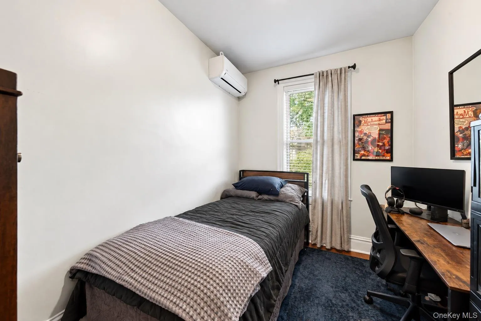 11133 178th Street, New York, NY, 3 Bedrooms Bedrooms, 7 Rooms Rooms,1 BathroomBathrooms,Residential,For Rent,178th,0,1049586 11133 178th Street, New York, NY, 3 Bedrooms Bedrooms, 7 Rooms Rooms,1 BathroomBathrooms,Residential,For Rent,178th,0,1049586