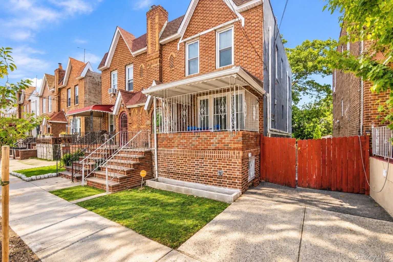 11133 178th Street, New York, NY, 3 Bedrooms Bedrooms, 7 Rooms Rooms,1 BathroomBathrooms,Residential,For Rent,178th,0,1049586 11133 178th Street, New York, NY, 3 Bedrooms Bedrooms, 7 Rooms Rooms,1 BathroomBathrooms,Residential,For Rent,178th,0,1049586
