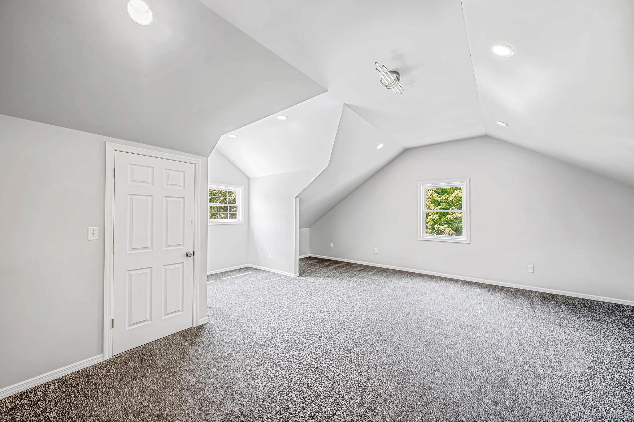Approximately 20 x 30 Space. Approximately 20 x 30 Space.