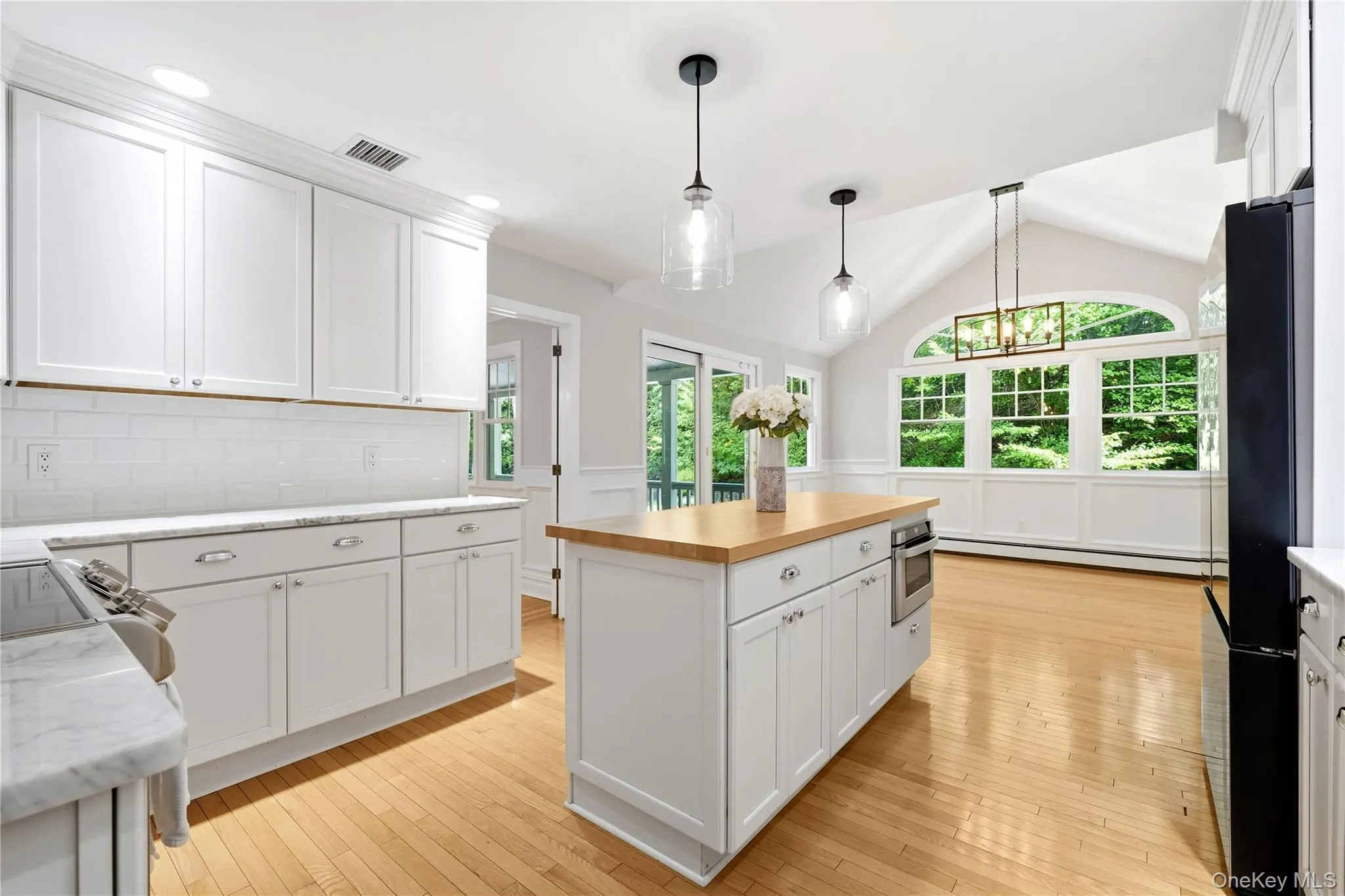 63 Bankside Drive, Huntington, NY, 4 Bedrooms Bedrooms, 8 Rooms Rooms,2 BathroomsBathrooms,Residential,For Rent,Bankside,0,1049594 63 Bankside Drive, Huntington, NY, 4 Bedrooms Bedrooms, 8 Rooms Rooms,2 BathroomsBathrooms,Residential,For Rent,Bankside,0,1049594