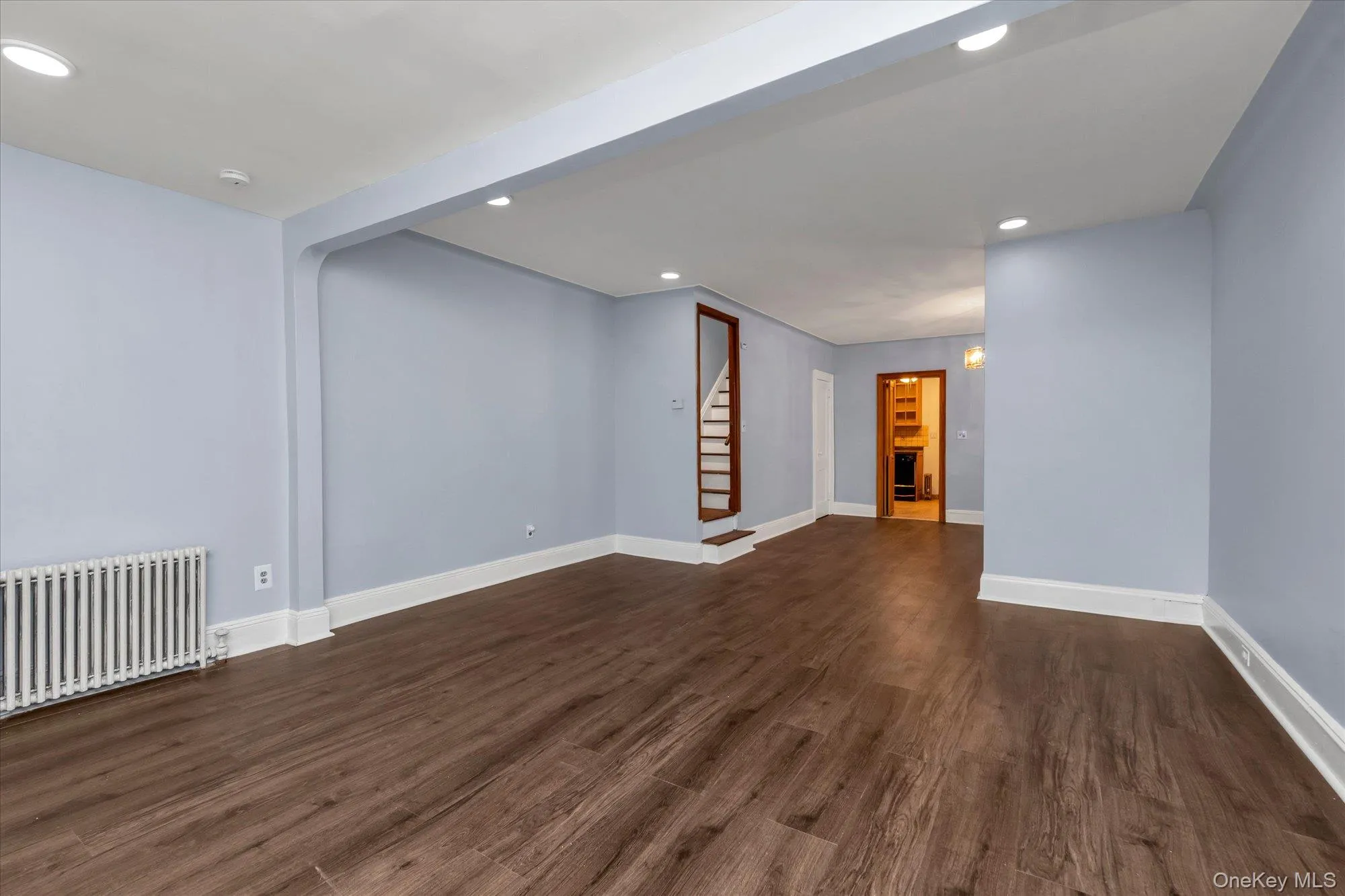 71-39 Nansen Street, New York, NY, 3 Bedrooms Bedrooms, 6 Rooms Rooms,1 BathroomBathrooms,Residential Lease,For Rent,Nansen,0,1049595 71-39 Nansen Street, New York, NY, 3 Bedrooms Bedrooms, 6 Rooms Rooms,1 BathroomBathrooms,Residential Lease,For Rent,Nansen,0,1049595