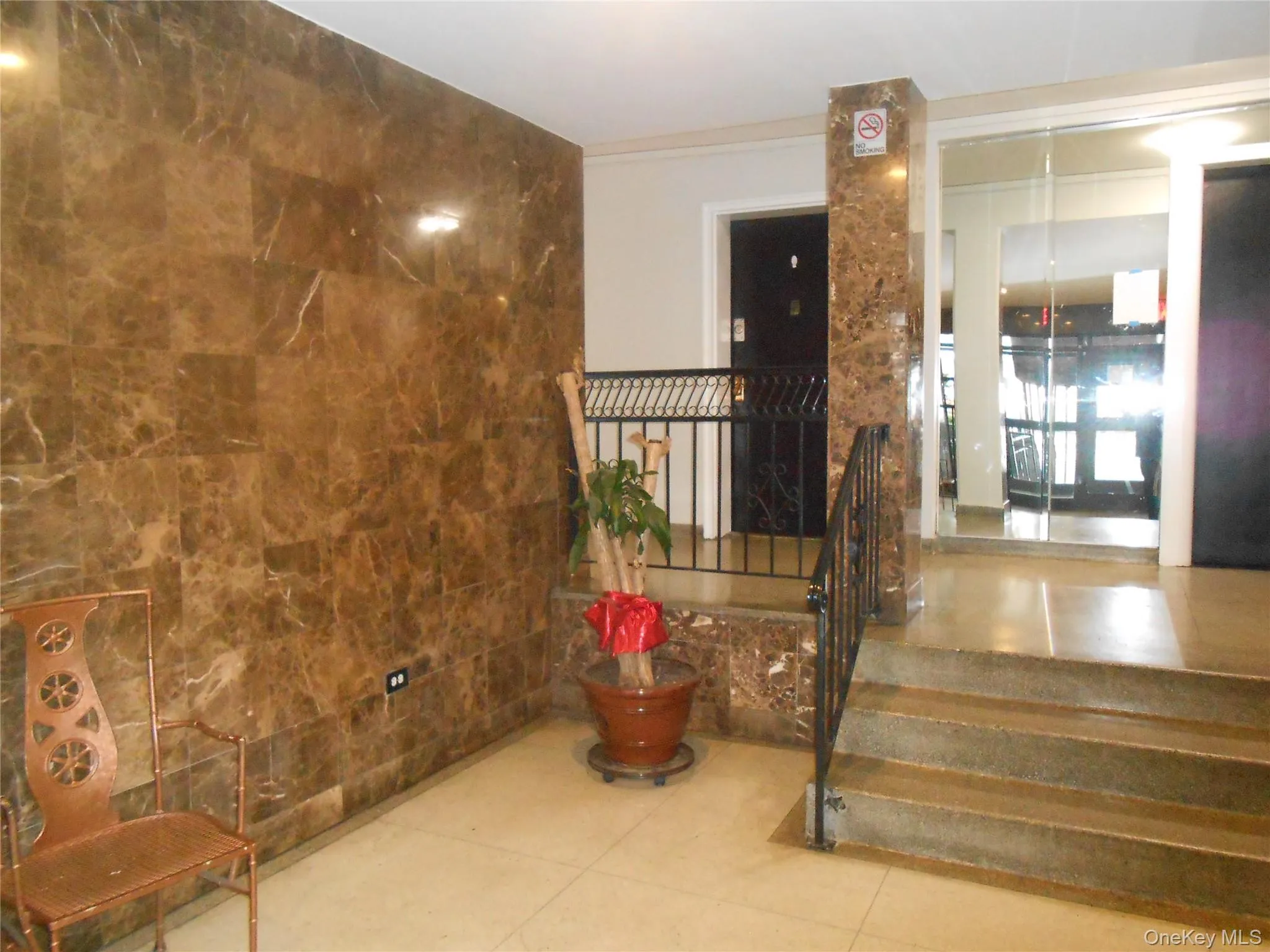 131-11 Kew Gardens Road, New York, NY, 2 Bedrooms Bedrooms, 4 Rooms Rooms,1 BathroomBathrooms,Residential Lease,For Rent,Kew Gardens,0,1049597 131-11 Kew Gardens Road, New York, NY, 2 Bedrooms Bedrooms, 4 Rooms Rooms,1 BathroomBathrooms,Residential Lease,For Rent,Kew Gardens,0,1049597