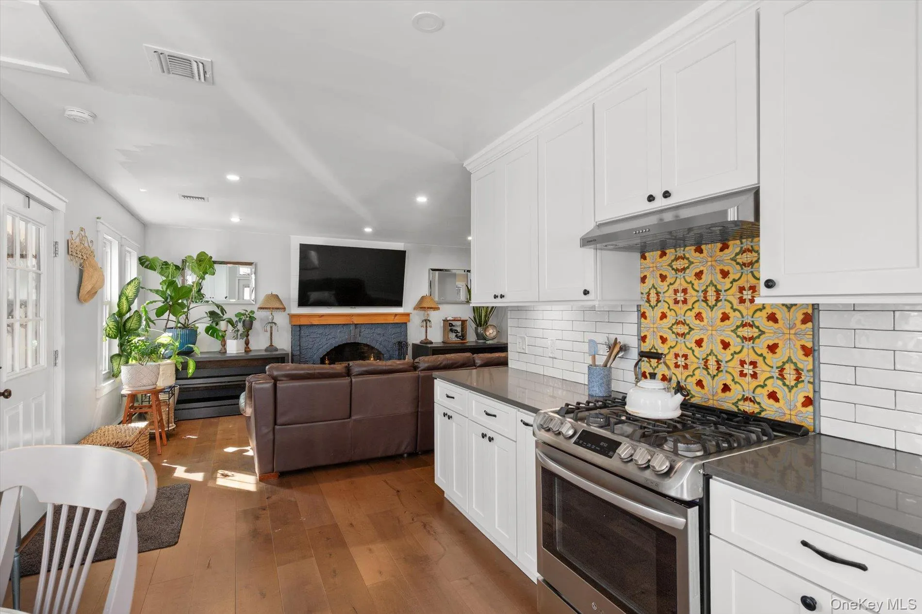 29 Barnes Street, Long Beach, NY, 3 Bedrooms Bedrooms, 7 Rooms Rooms,2 BathroomsBathrooms,Residential,For Rent,Barnes,0,1049601 29 Barnes Street, Long Beach, NY, 3 Bedrooms Bedrooms, 7 Rooms Rooms,2 BathroomsBathrooms,Residential,For Rent,Barnes,0,1049601