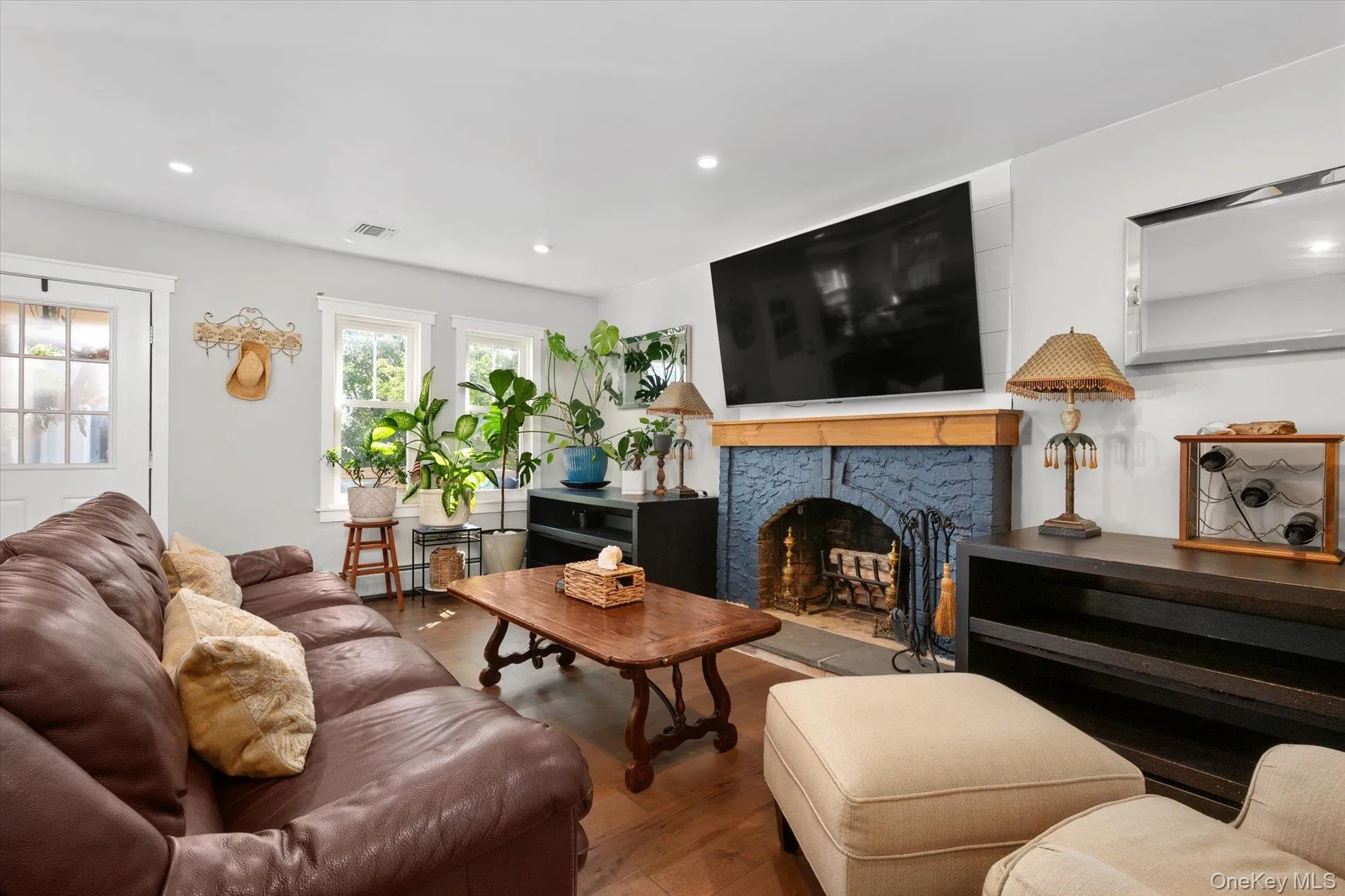 29 Barnes Street, Long Beach, NY, 3 Bedrooms Bedrooms, 7 Rooms Rooms,2 BathroomsBathrooms,Residential,For Rent,Barnes,0,1049601 29 Barnes Street, Long Beach, NY, 3 Bedrooms Bedrooms, 7 Rooms Rooms,2 BathroomsBathrooms,Residential,For Rent,Barnes,0,1049601