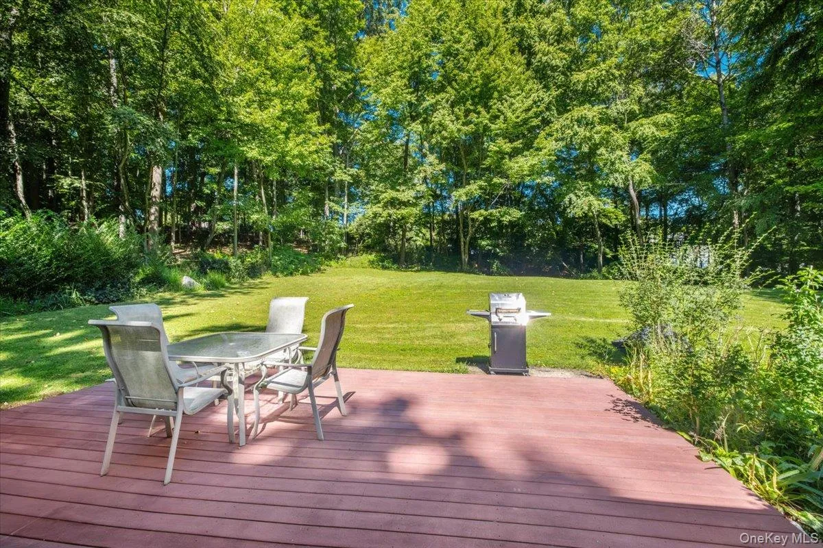 24 Willow Place, Cortlandt, NY, 3 Bedrooms Bedrooms, 7 Rooms Rooms,2 BathroomsBathrooms,Residential,For Rent,Willow,0,1049603 24 Willow Place, Cortlandt, NY, 3 Bedrooms Bedrooms, 7 Rooms Rooms,2 BathroomsBathrooms,Residential,For Rent,Willow,0,1049603