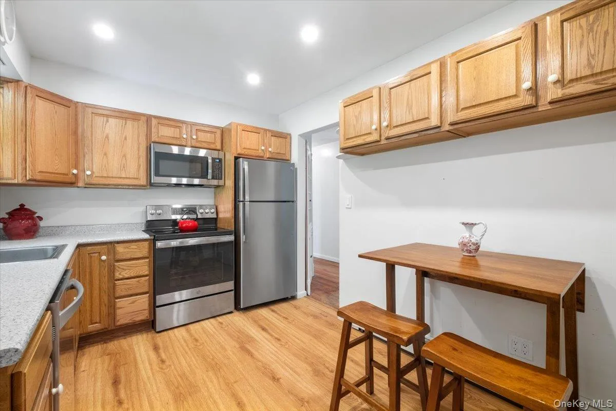24 Willow Place, Cortlandt, NY, 3 Bedrooms Bedrooms, 7 Rooms Rooms,2 BathroomsBathrooms,Residential,For Rent,Willow,0,1049603 24 Willow Place, Cortlandt, NY, 3 Bedrooms Bedrooms, 7 Rooms Rooms,2 BathroomsBathrooms,Residential,For Rent,Willow,0,1049603