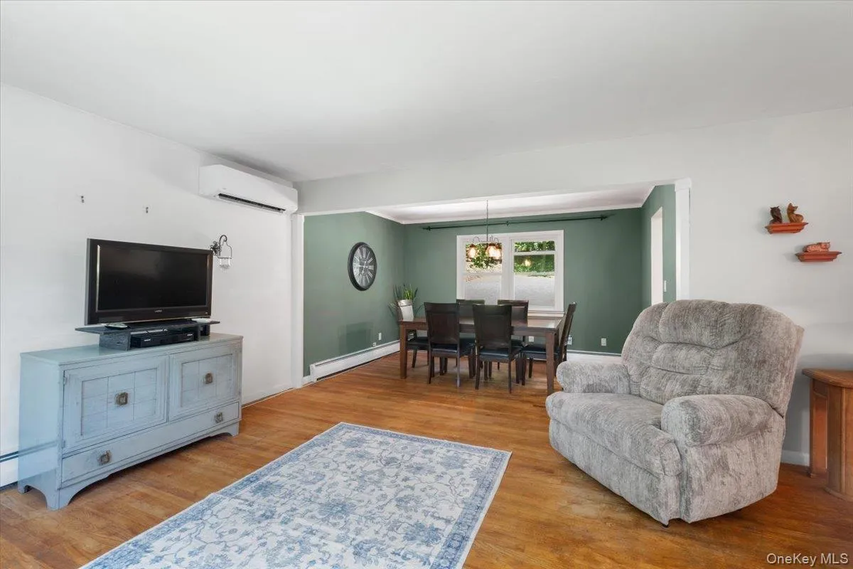 24 Willow Place, Cortlandt, NY, 3 Bedrooms Bedrooms, 7 Rooms Rooms,2 BathroomsBathrooms,Residential,For Rent,Willow,0,1049603 24 Willow Place, Cortlandt, NY, 3 Bedrooms Bedrooms, 7 Rooms Rooms,2 BathroomsBathrooms,Residential,For Rent,Willow,0,1049603