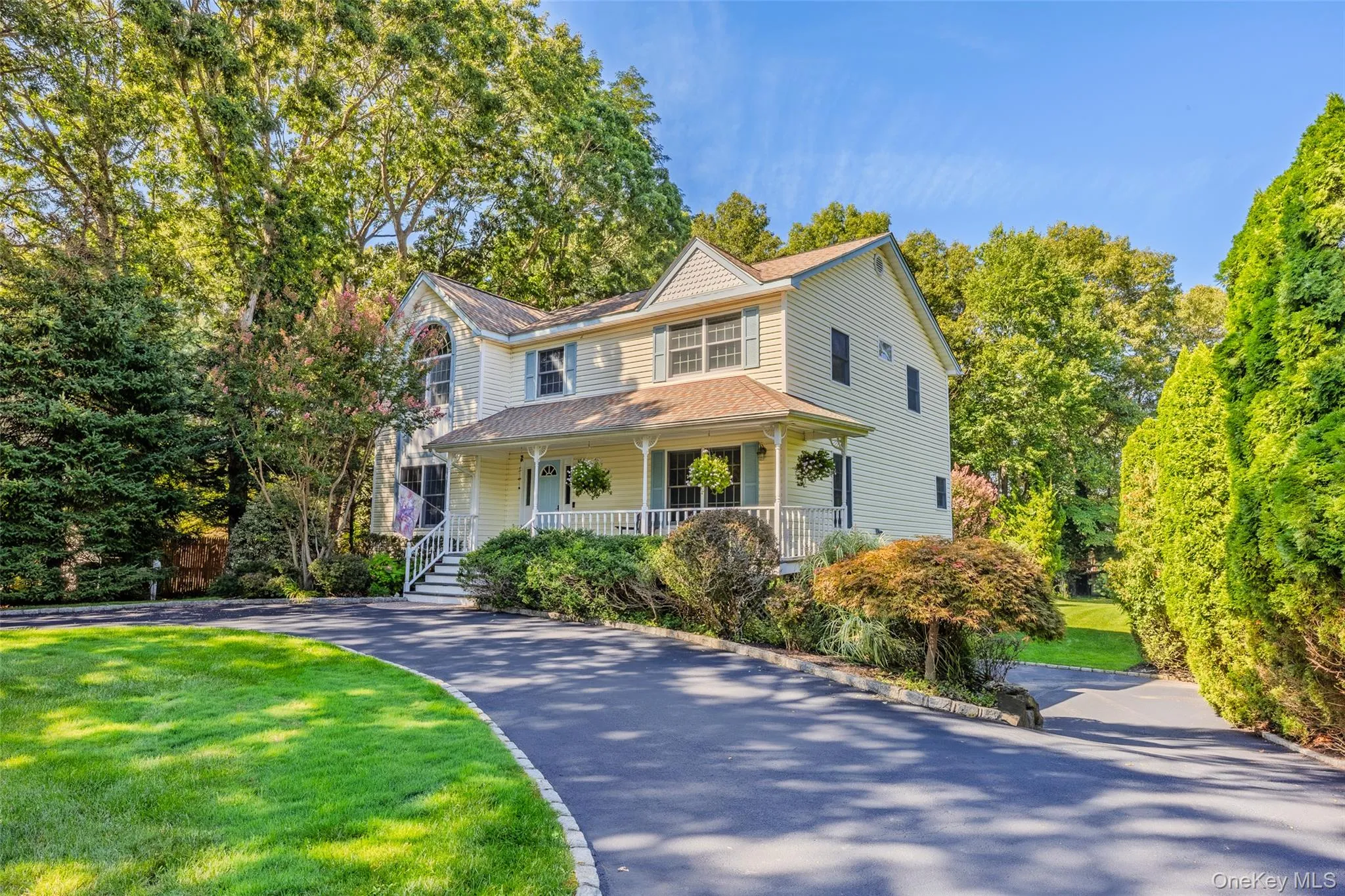 7 Holly Lane, Brookhaven, NY, 4 Bedrooms Bedrooms, 9 Rooms Rooms,3 BathroomsBathrooms,Residential,For Rent,Holly,0,1049606 7 Holly Lane, Brookhaven, NY, 4 Bedrooms Bedrooms, 9 Rooms Rooms,3 BathroomsBathrooms,Residential,For Rent,Holly,0,1049606
