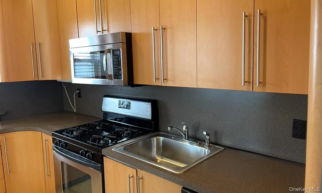 53-84 63rd Street, New York, NY, 3 Bedrooms Bedrooms, 8 Rooms Rooms,2 BathroomsBathrooms,Residential Lease,For Rent,63rd,0,1049609 53-84 63rd Street, New York, NY, 3 Bedrooms Bedrooms, 8 Rooms Rooms,2 BathroomsBathrooms,Residential Lease,For Rent,63rd,0,1049609