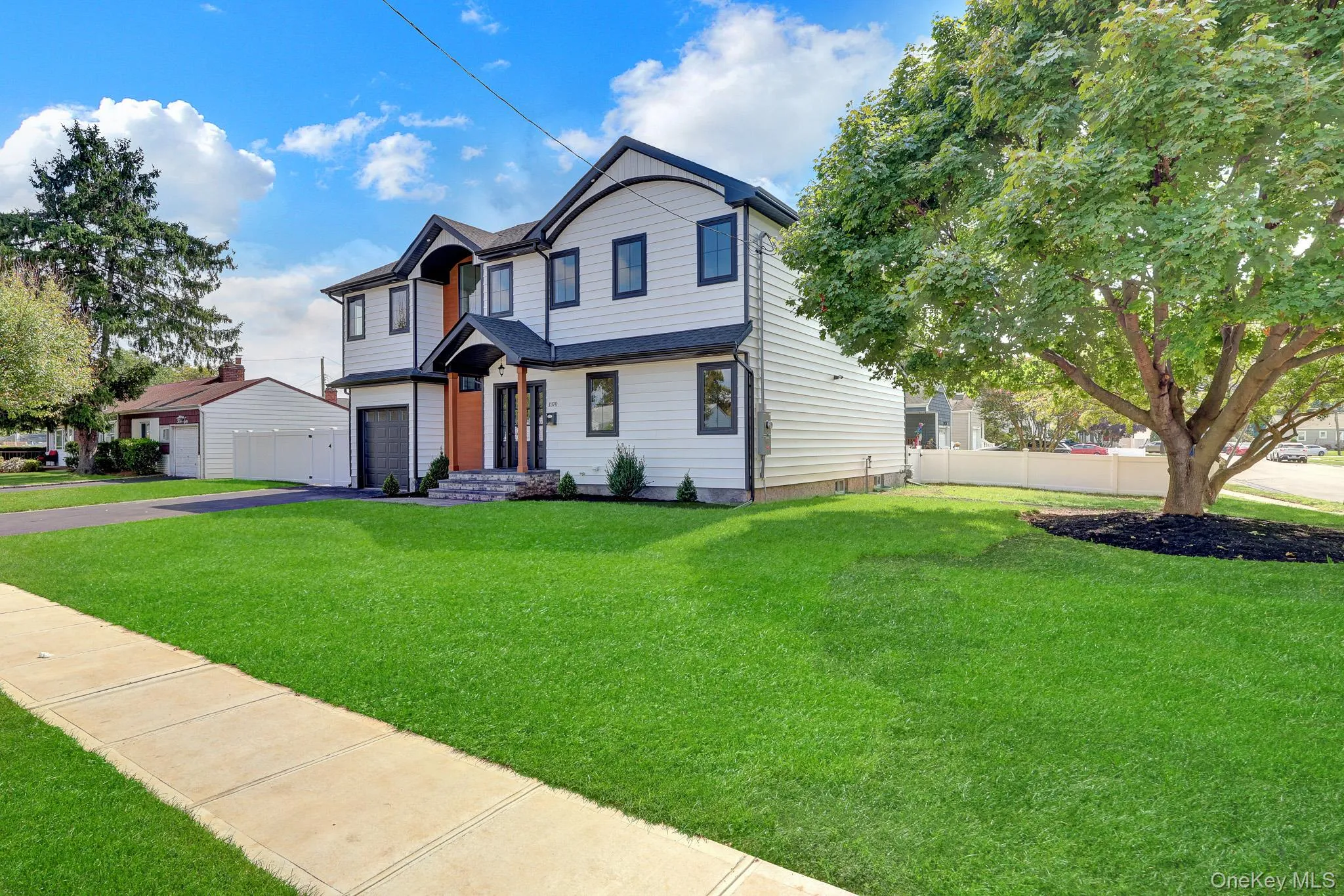 1370 Noel Court, Hempstead, NY, 5 Bedrooms Bedrooms, 11 Rooms Rooms,3 BathroomsBathrooms,Residential,For Rent,Noel,0,1049610 1370 Noel Court, Hempstead, NY, 5 Bedrooms Bedrooms, 11 Rooms Rooms,3 BathroomsBathrooms,Residential,For Rent,Noel,0,1049610