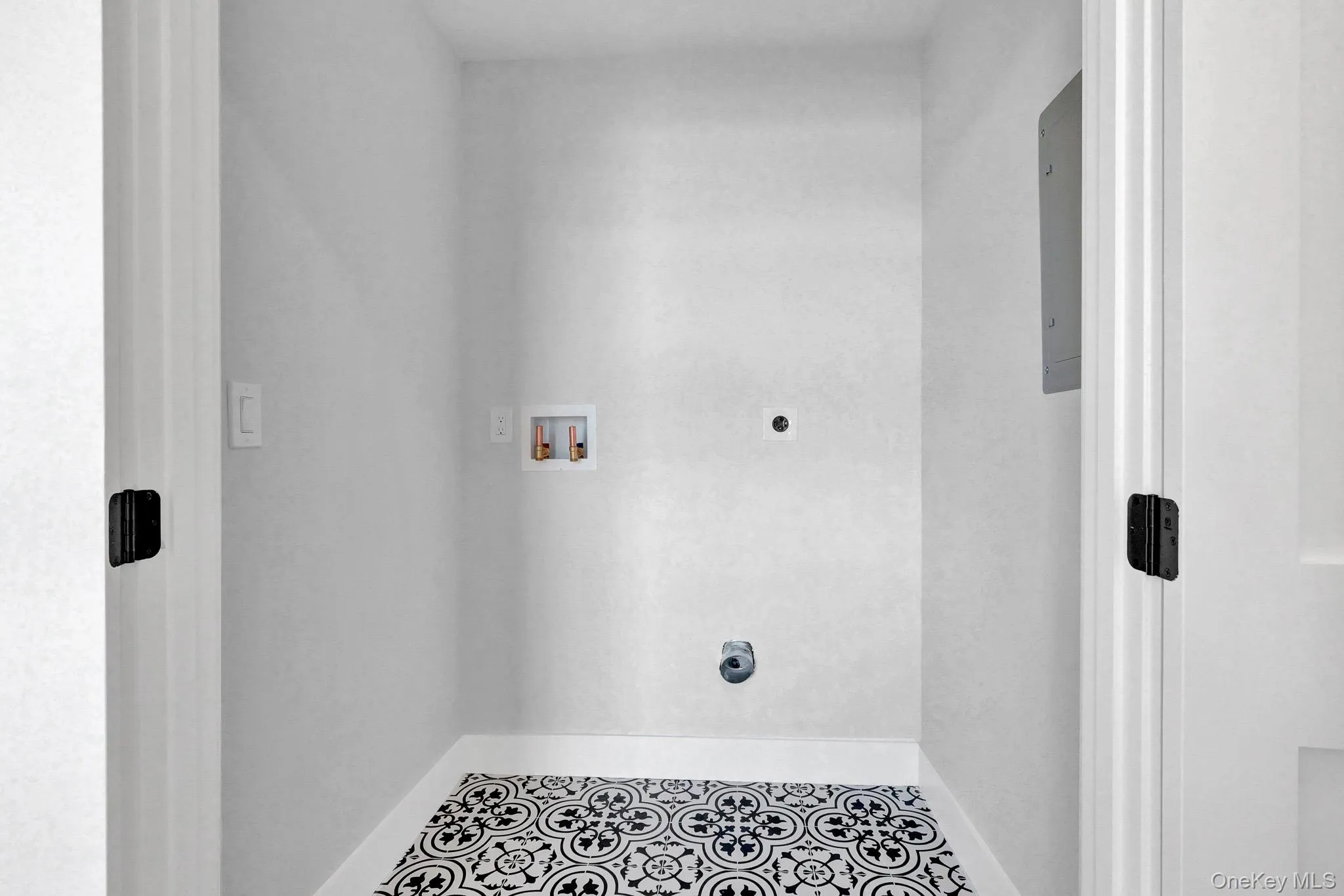 1370 Noel Court, Hempstead, NY, 5 Bedrooms Bedrooms, 11 Rooms Rooms,3 BathroomsBathrooms,Residential,For Rent,Noel,0,1049610 1370 Noel Court, Hempstead, NY, 5 Bedrooms Bedrooms, 11 Rooms Rooms,3 BathroomsBathrooms,Residential,For Rent,Noel,0,1049610