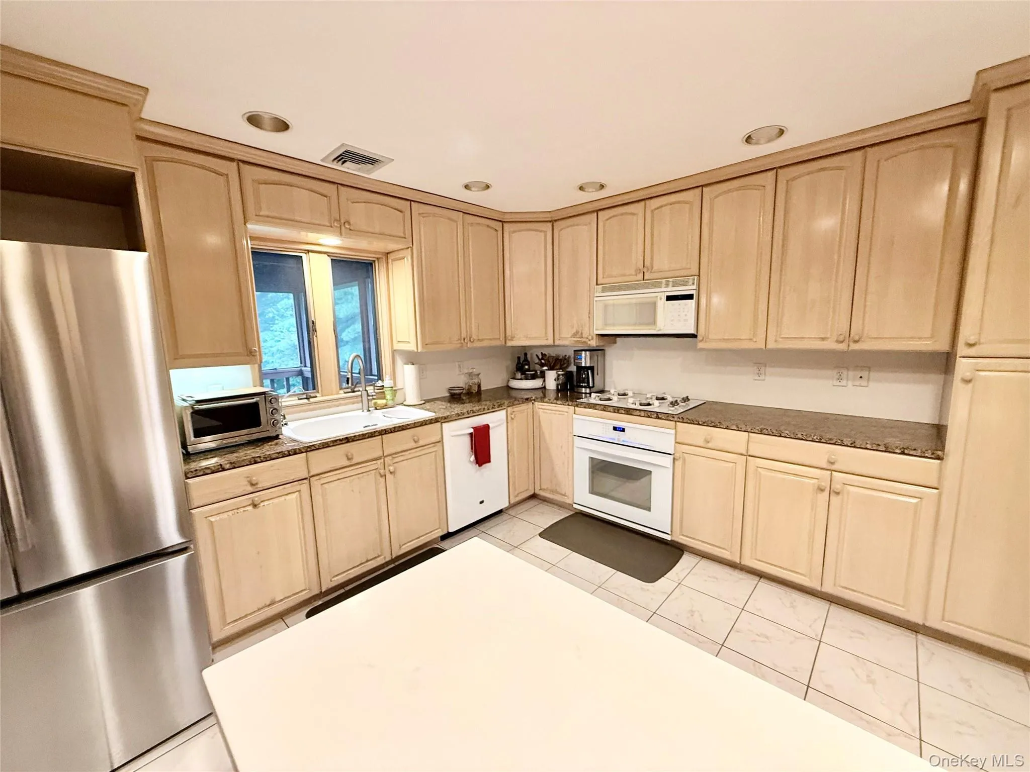 15 Trenton Road, Fishkill, NY, 3 Bedrooms Bedrooms, 11 Rooms Rooms,3 BathroomsBathrooms,Residential,For Rent,Trenton,0,1049611 15 Trenton Road, Fishkill, NY, 3 Bedrooms Bedrooms, 11 Rooms Rooms,3 BathroomsBathrooms,Residential,For Rent,Trenton,0,1049611