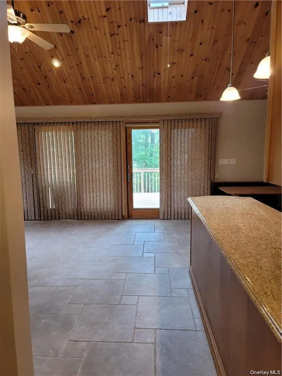 14 Lakeside Drive, Thompson, NY, 2 Bedrooms Bedrooms, 4 Rooms Rooms,3 BathroomsBathrooms,Residential Lease,For Rent,Lakeside,0,1049612 14 Lakeside Drive, Thompson, NY, 2 Bedrooms Bedrooms, 4 Rooms Rooms,3 BathroomsBathrooms,Residential Lease,For Rent,Lakeside,0,1049612