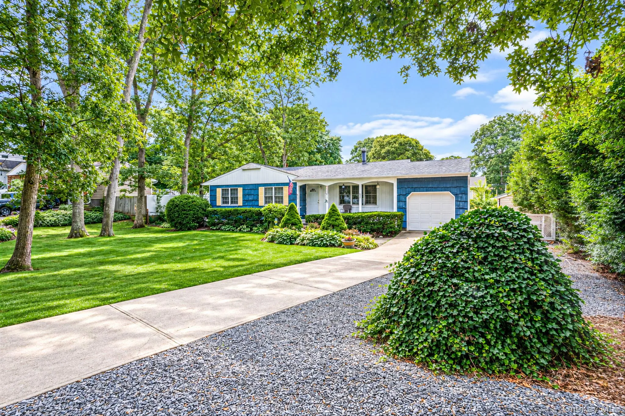 120 Midland Boulevard, Brookhaven, NY, 3 Bedrooms Bedrooms, 6 Rooms Rooms,2 BathroomsBathrooms,Residential,For Rent,Midland,0,1049615 120 Midland Boulevard, Brookhaven, NY, 3 Bedrooms Bedrooms, 6 Rooms Rooms,2 BathroomsBathrooms,Residential,For Rent,Midland,0,1049615