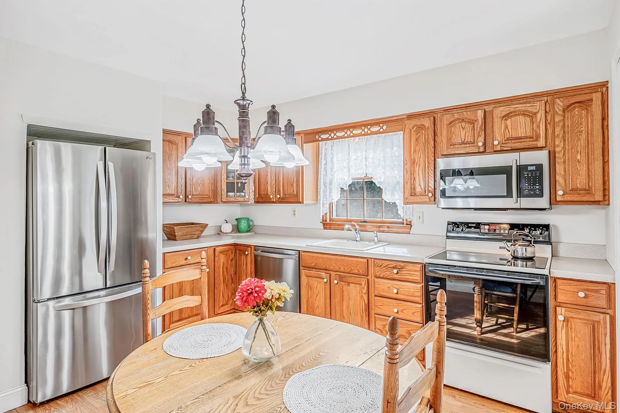 120 Midland Boulevard, Brookhaven, NY, 3 Bedrooms Bedrooms, 6 Rooms Rooms,2 BathroomsBathrooms,Residential,For Rent,Midland,0,1049615 120 Midland Boulevard, Brookhaven, NY, 3 Bedrooms Bedrooms, 6 Rooms Rooms,2 BathroomsBathrooms,Residential,For Rent,Midland,0,1049615