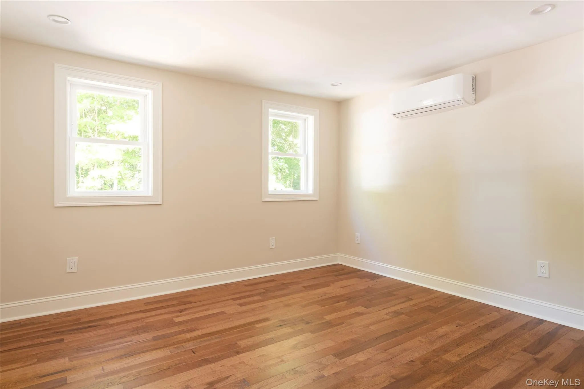 1st Floor Bedroom 1st Floor Bedroom