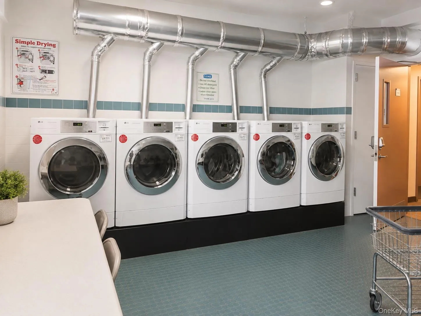 260 Beach 81st Street, New York, NY, 2 Bedrooms Bedrooms, 4 Rooms Rooms,1 BathroomBathrooms,Residential,For Rent,Beach 81st,0,1049618 260 Beach 81st Street, New York, NY, 2 Bedrooms Bedrooms, 4 Rooms Rooms,1 BathroomBathrooms,Residential,For Rent,Beach 81st,0,1049618