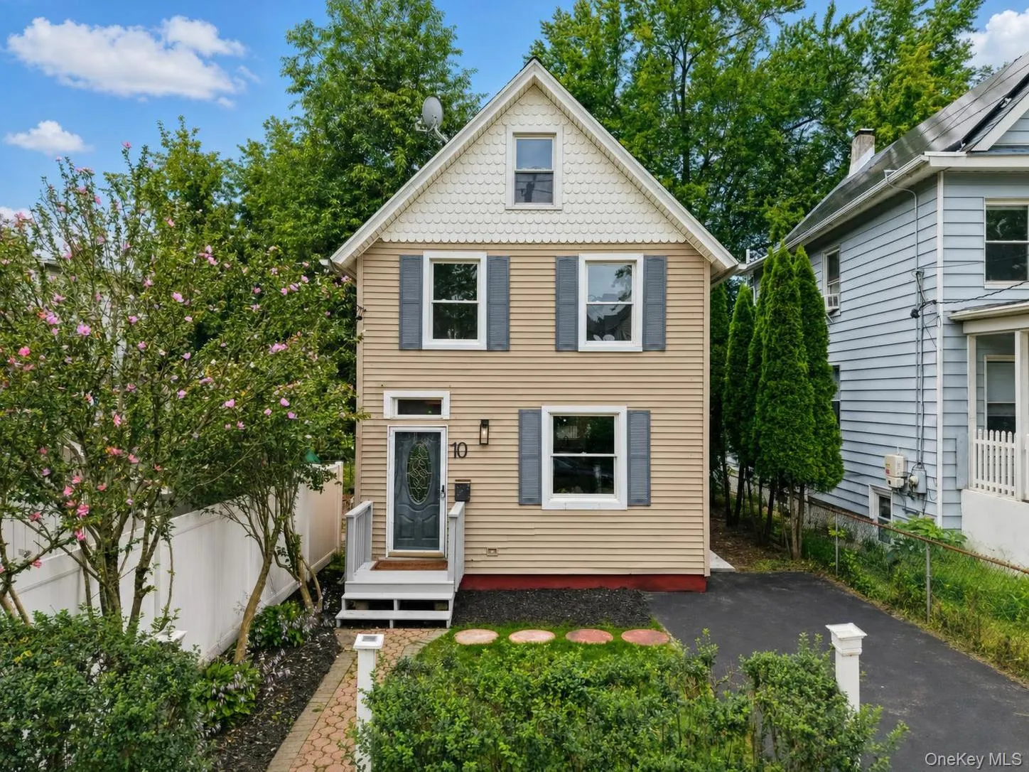 10 Field Street, Peekskill, NY, 3 Bedrooms Bedrooms, 7 Rooms Rooms,2 BathroomsBathrooms,Residential,For Rent,Field,0,1049619 10 Field Street, Peekskill, NY, 3 Bedrooms Bedrooms, 7 Rooms Rooms,2 BathroomsBathrooms,Residential,For Rent,Field,0,1049619