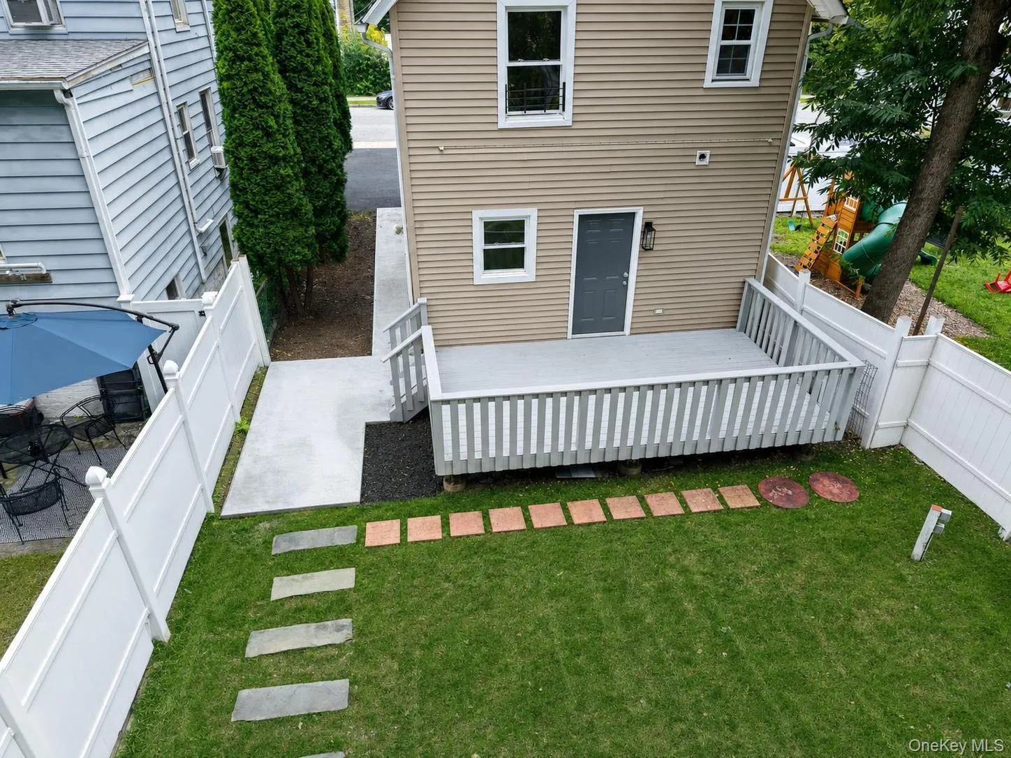 10 Field Street, Peekskill, NY, 3 Bedrooms Bedrooms, 7 Rooms Rooms,2 BathroomsBathrooms,Residential,For Rent,Field,0,1049619 10 Field Street, Peekskill, NY, 3 Bedrooms Bedrooms, 7 Rooms Rooms,2 BathroomsBathrooms,Residential,For Rent,Field,0,1049619