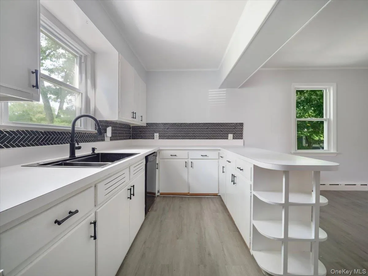 1 Henry Court, Clarkstown, NY, 3 Bedrooms Bedrooms, 7 Rooms Rooms,2 BathroomsBathrooms,Residential Lease,For Rent,Henry,0,1049621 1 Henry Court, Clarkstown, NY, 3 Bedrooms Bedrooms, 7 Rooms Rooms,2 BathroomsBathrooms,Residential Lease,For Rent,Henry,0,1049621
