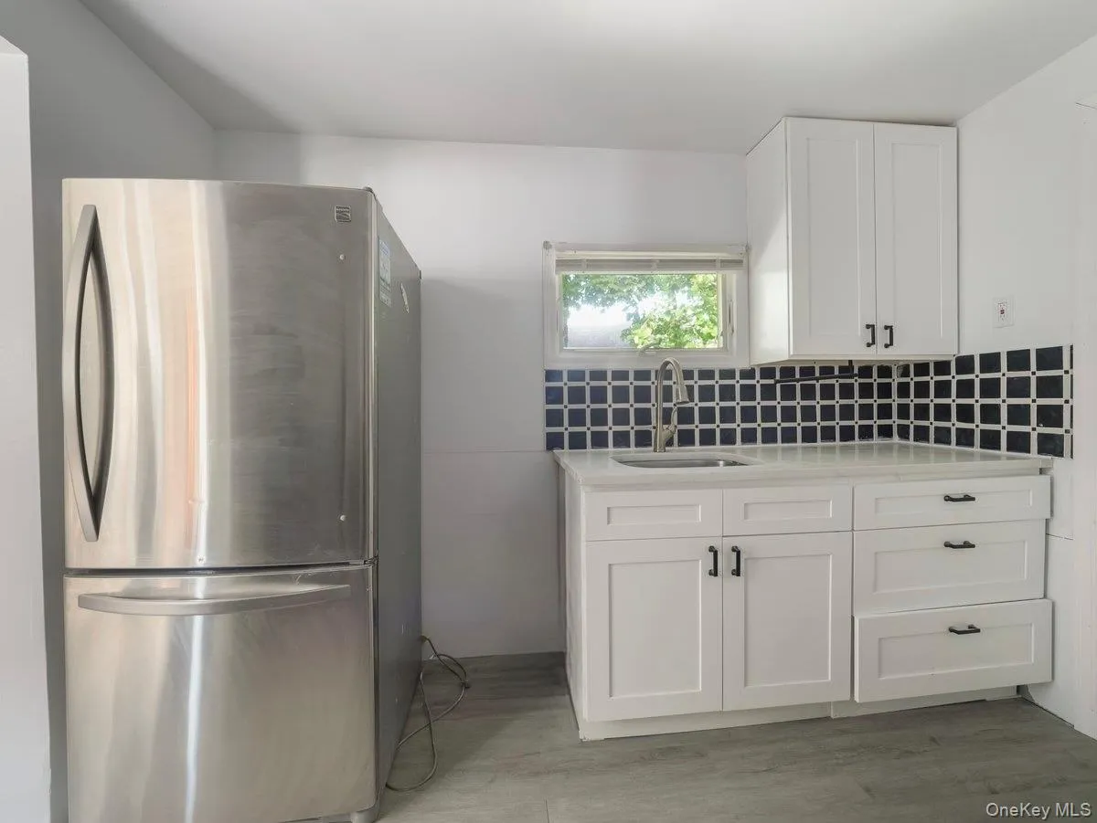 1 Henry Court, Clarkstown, NY, 3 Bedrooms Bedrooms, 7 Rooms Rooms,2 BathroomsBathrooms,Residential Lease,For Rent,Henry,0,1049621 1 Henry Court, Clarkstown, NY, 3 Bedrooms Bedrooms, 7 Rooms Rooms,2 BathroomsBathrooms,Residential Lease,For Rent,Henry,0,1049621