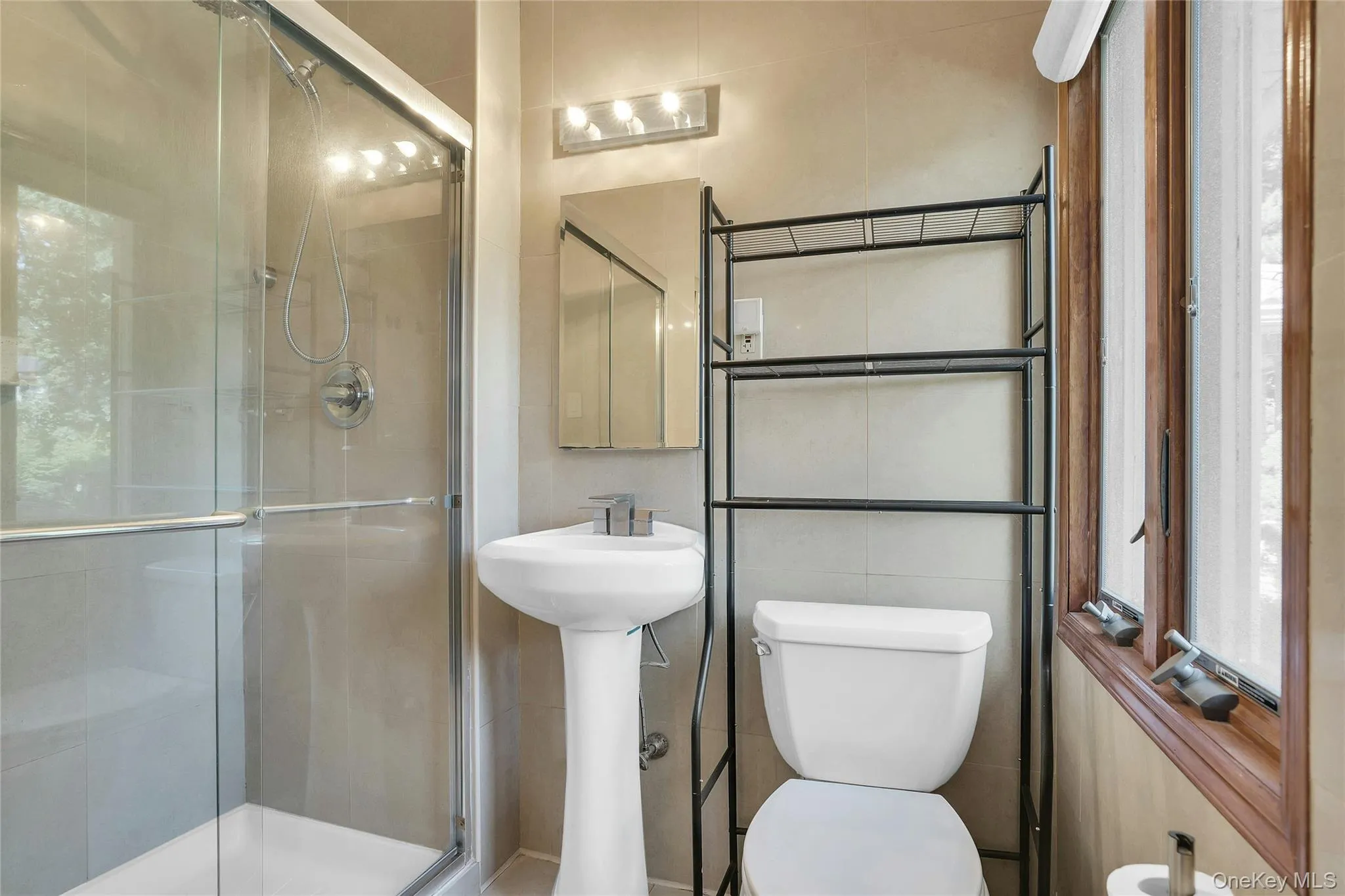 Private ensuite primary bathroom. Private ensuite primary bathroom.