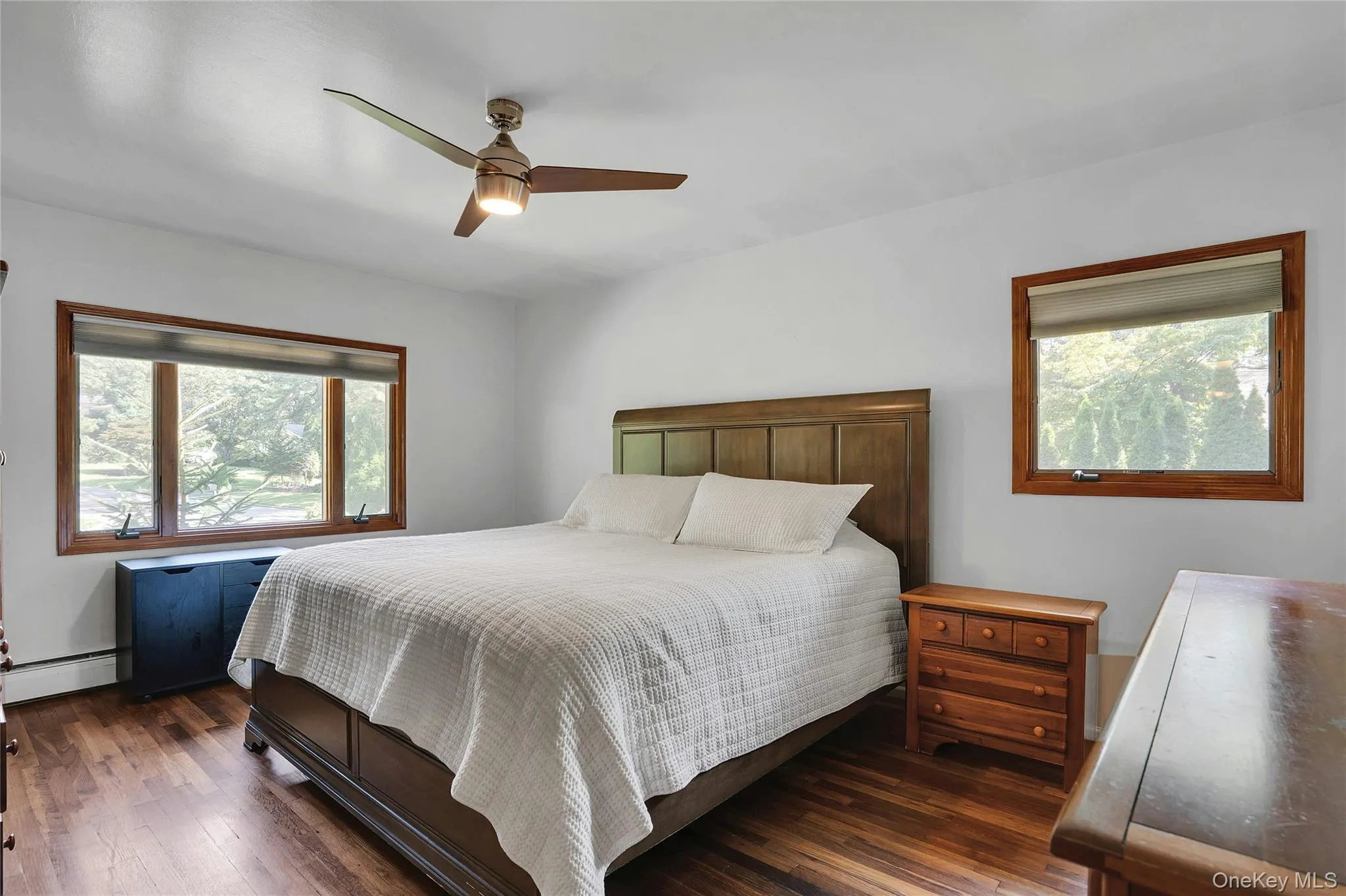 Nice size primary bedroom. Nice size primary bedroom.