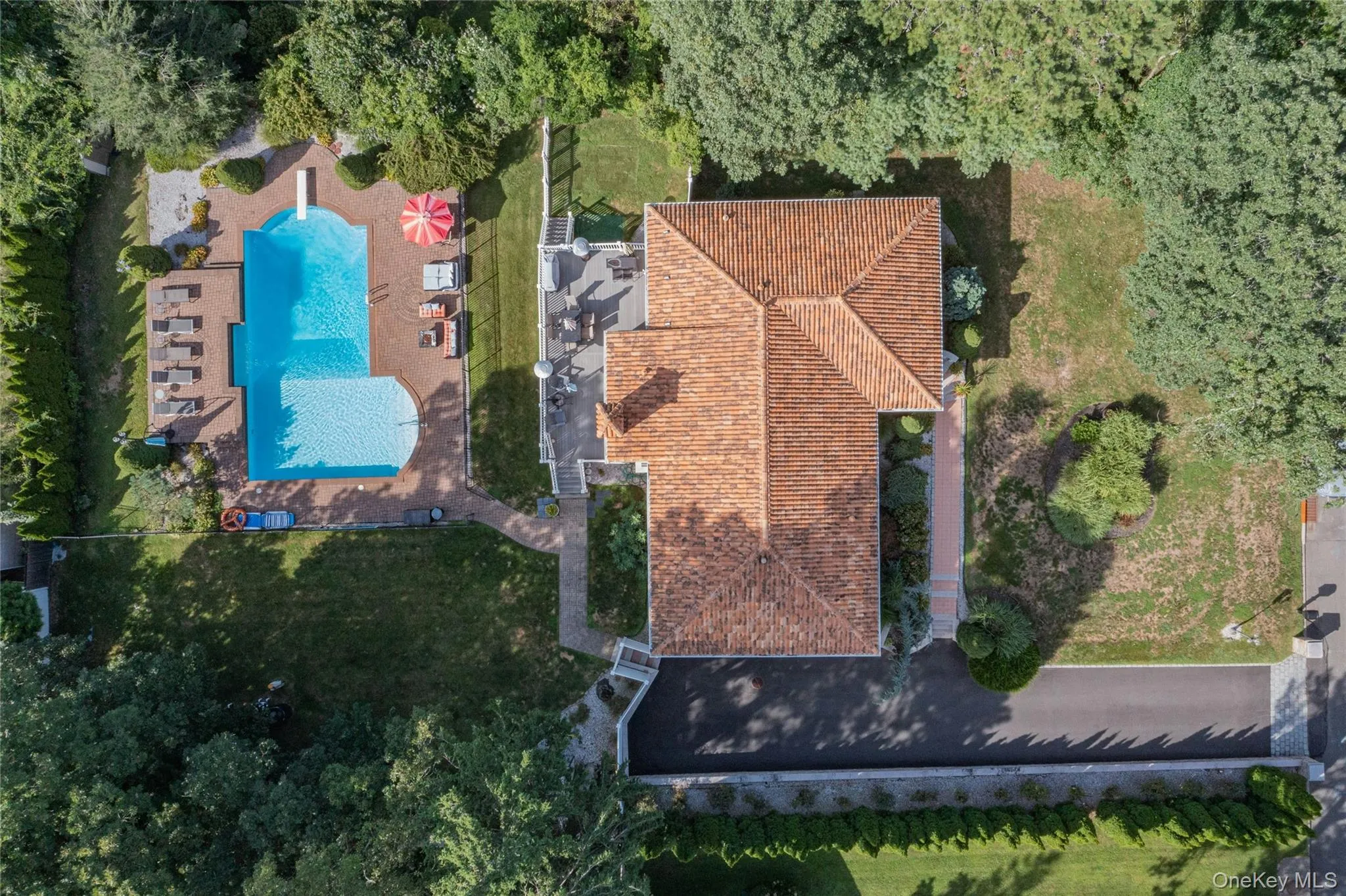 96 Mc Culloch Drive, Huntington, NY, 4 Bedrooms Bedrooms, 8 Rooms Rooms,3 BathroomsBathrooms,Residential,For Rent,Mc Culloch,0,1049622 96 Mc Culloch Drive, Huntington, NY, 4 Bedrooms Bedrooms, 8 Rooms Rooms,3 BathroomsBathrooms,Residential,For Rent,Mc Culloch,0,1049622